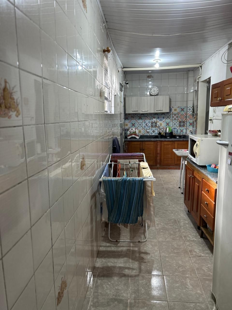 Apartamento desocupado e pronto para morar, 03 dormitórios, bairro IAPI — foto 4