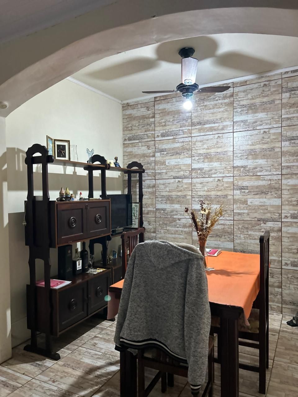 Apartamento desocupado e pronto para morar, 03 dormitórios, bairro IAPI — foto 10
