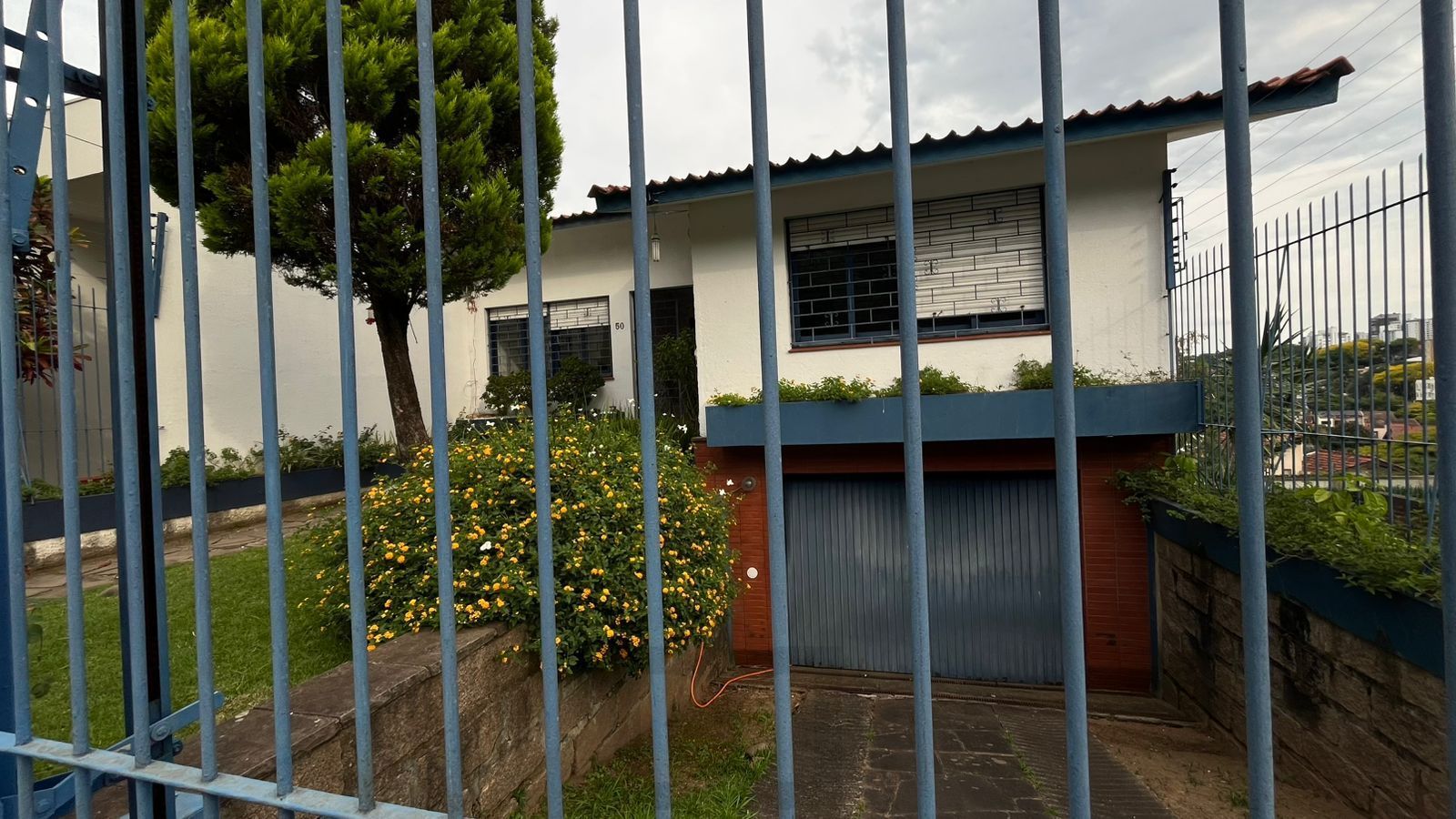 Casa adaptada para comércio, Boa Vista, Porto Alegre/RS — foto 1