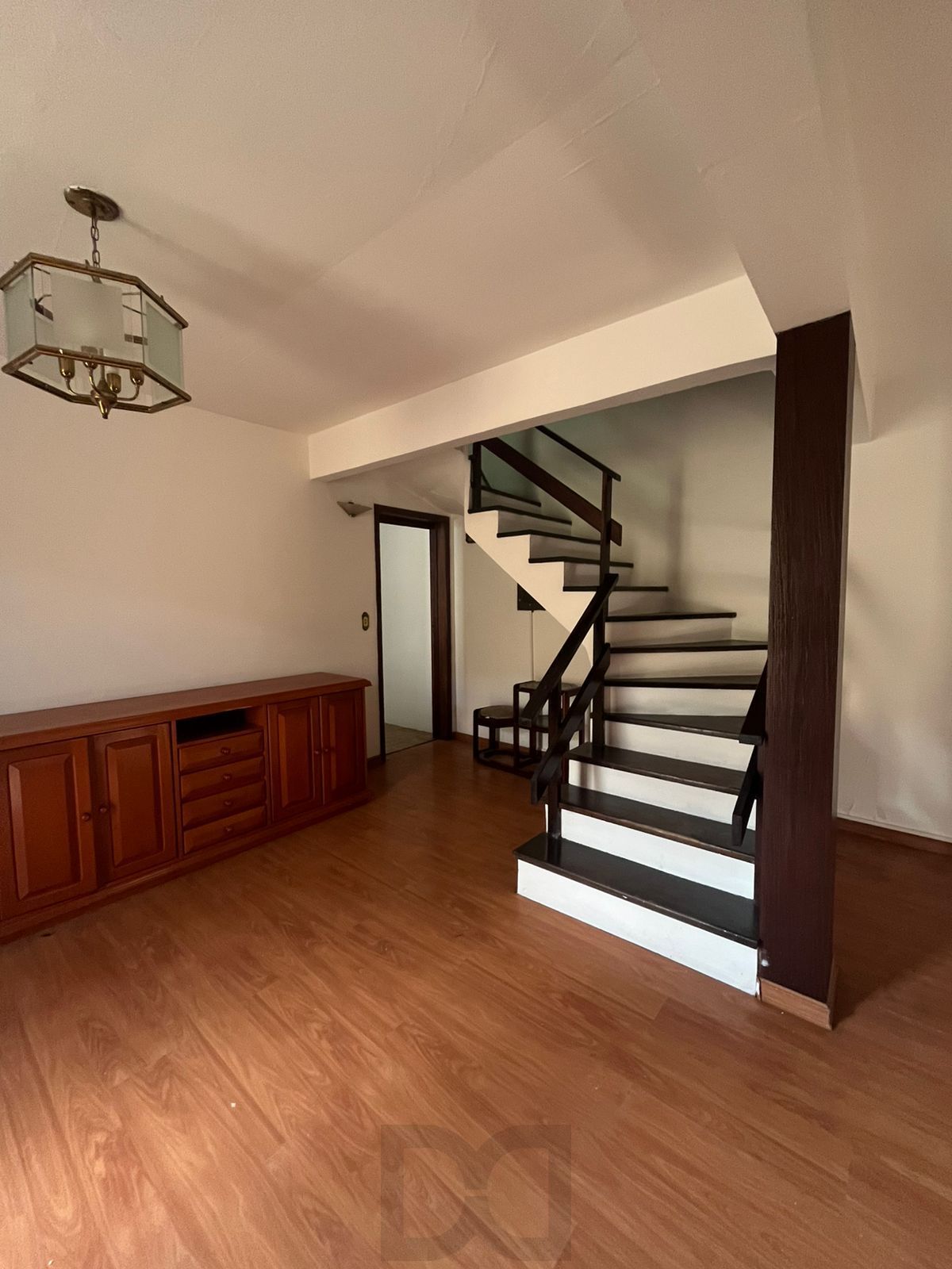 Casa ampla com potencial residencial e comercial | 220m² | Porto Alegre, Rio Grande do Sul — foto 1