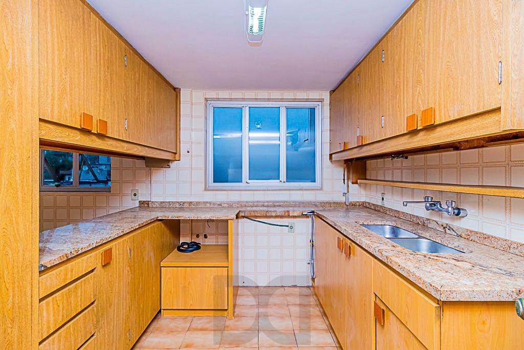 Apartamento de 02 dormitórios com estilo, Bairro Menino Deus, Porto Alegre, Rio Grande do Sul — foto 24