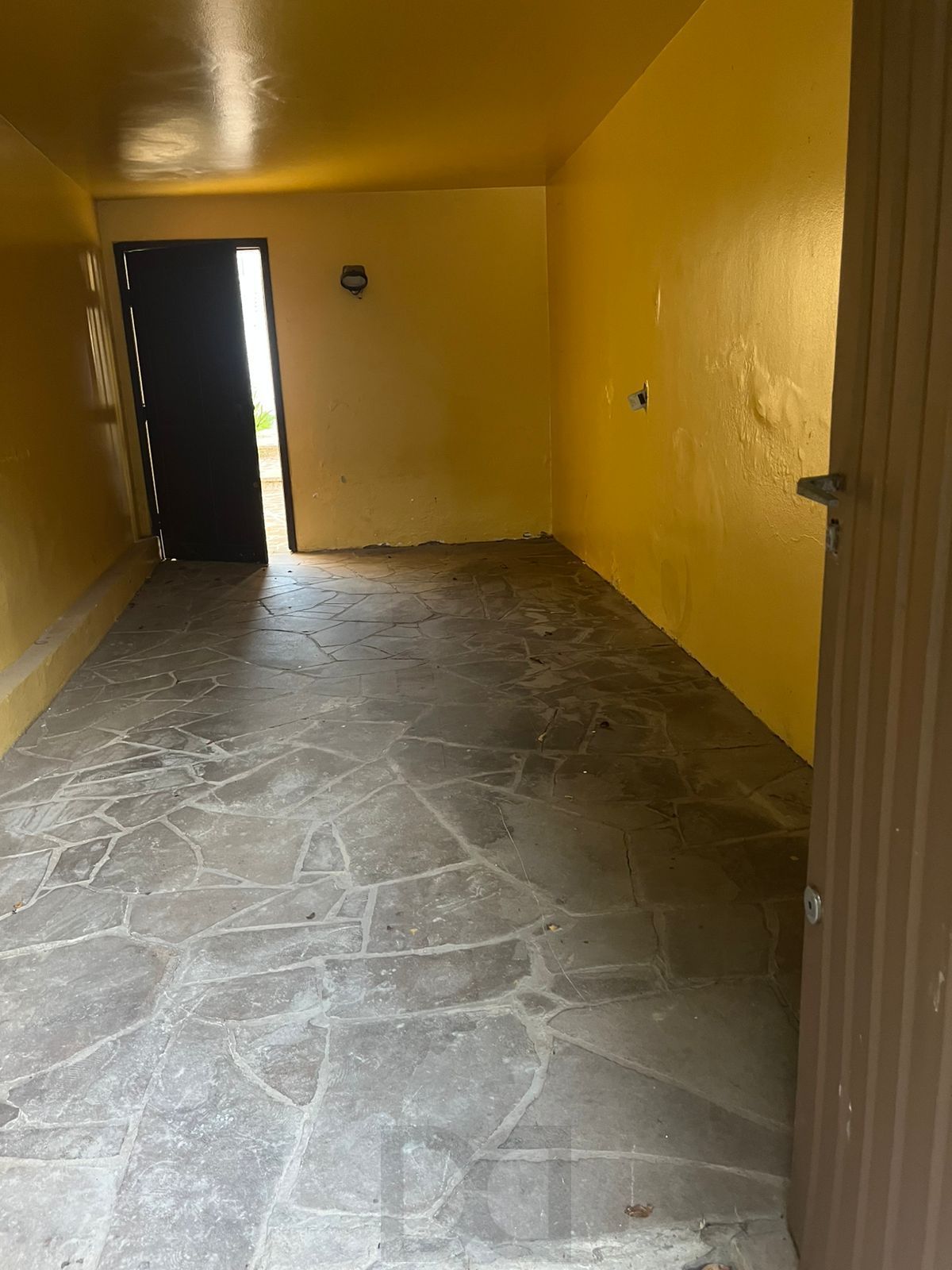 Casa ampla com potencial residencial e comercial | 220m² | Porto Alegre, Rio Grande do Sul — foto 2