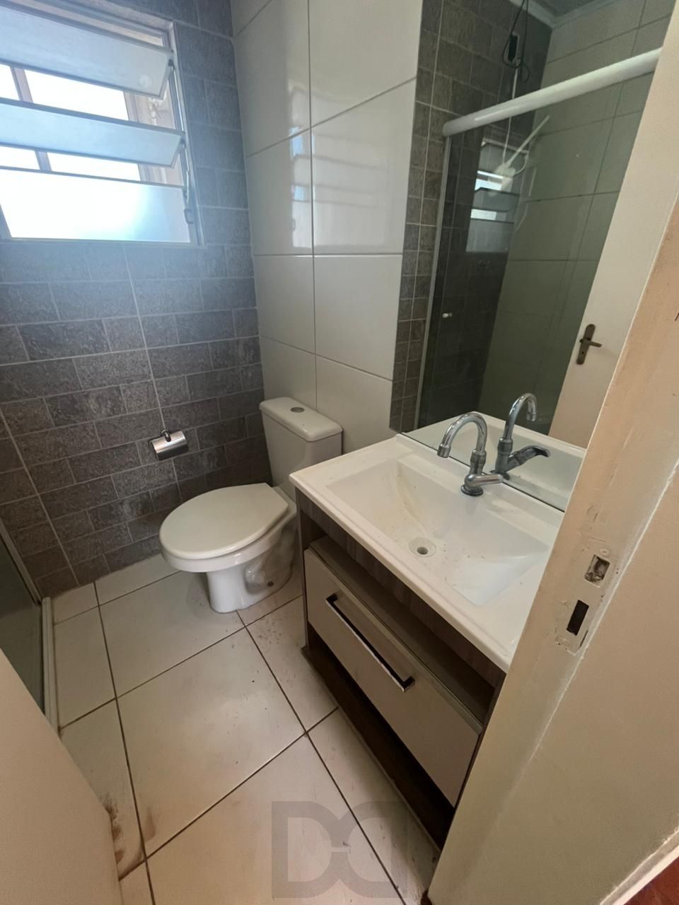 Apartamento 2 Dormitórios Reformado com Localização Imbatível — foto 13