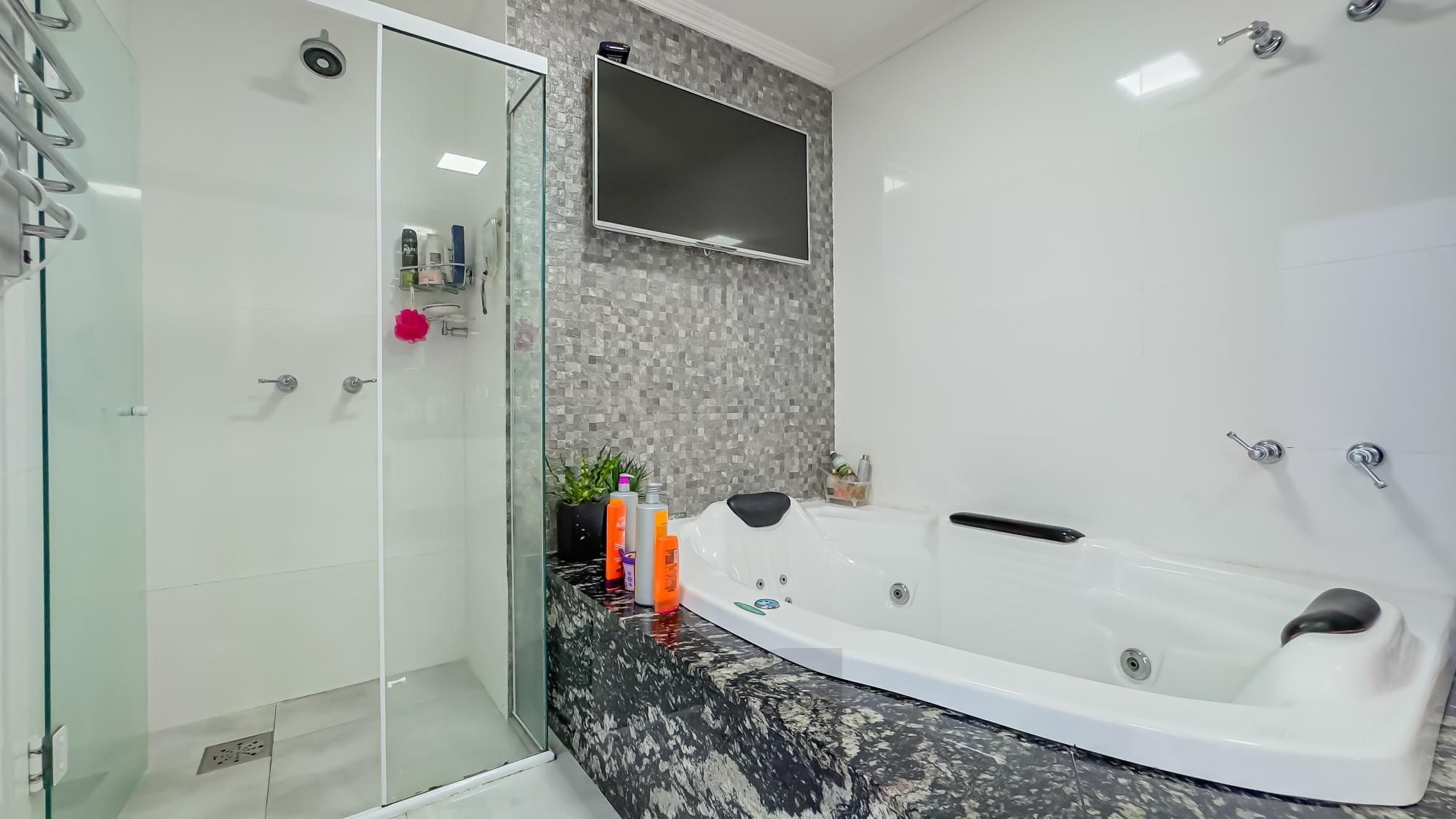 Casa de altíssimo padrão, com 4 suites, e mobiliada, no Chácara das Pedras — foto 40