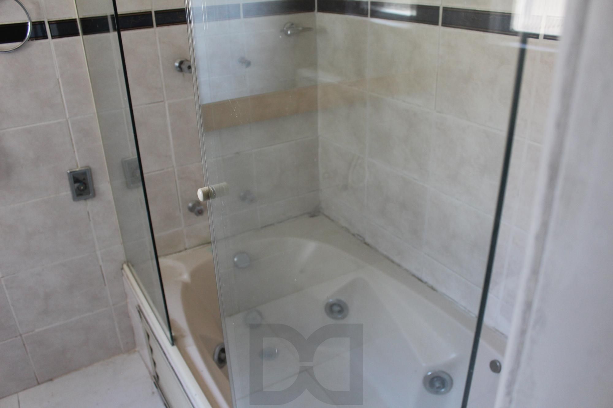 Casa a venda 250M², 5 dormitórios, 2 suítes, 2 vagas — foto 33