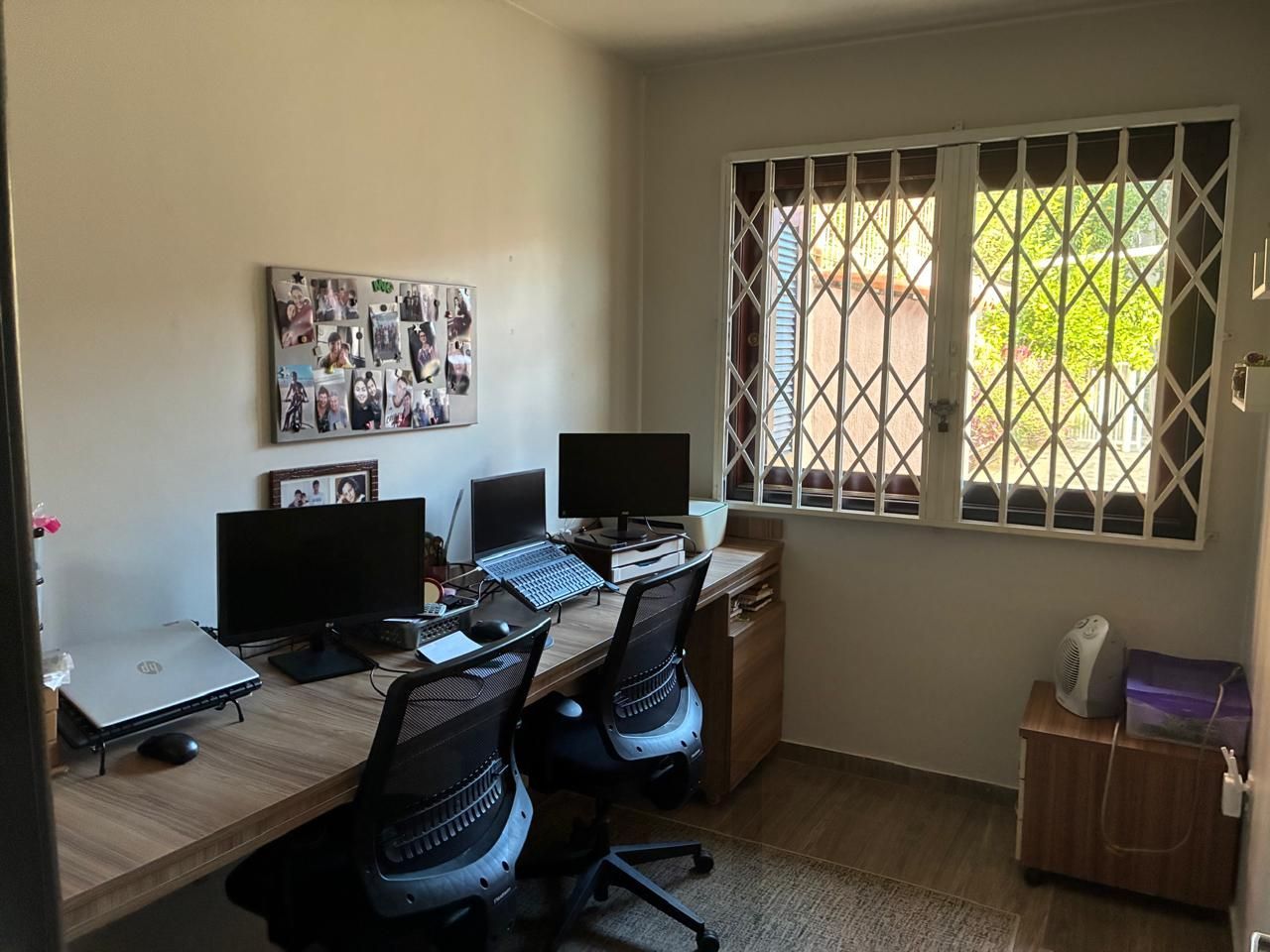 RESIDENCIA NO PARQUE SANTA FÉ RECENTEMENTE REFORMADA COM TRES DORMITORIOS, ESCRITORIO, SALÃO DE FESTAS, PISCINA, CHURRASQUEIRA. — foto 11