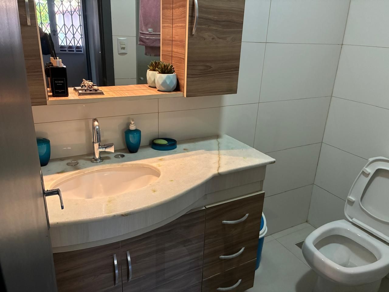 RESIDENCIA NO PARQUE SANTA FÉ RECENTEMENTE REFORMADA COM TRES DORMITORIOS, ESCRITORIO, SALÃO DE FESTAS, PISCINA, CHURRASQUEIRA. — foto 12
