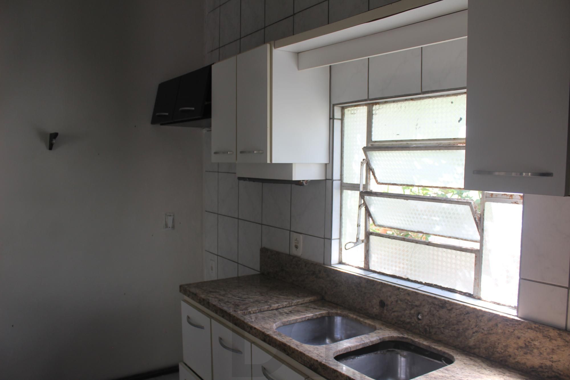 Casa a venda 250M², 5 dormitórios, 2 suítes, 2 vagas — foto 30