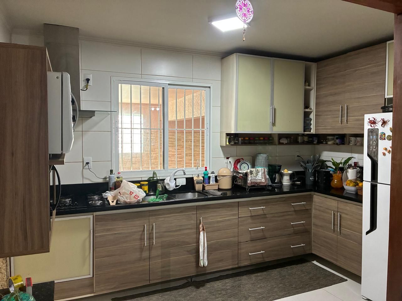 RESIDENCIA NO PARQUE SANTA FÉ RECENTEMENTE REFORMADA COM TRES DORMITORIOS, ESCRITORIO, SALÃO DE FESTAS, PISCINA, CHURRASQUEIRA. — foto 13