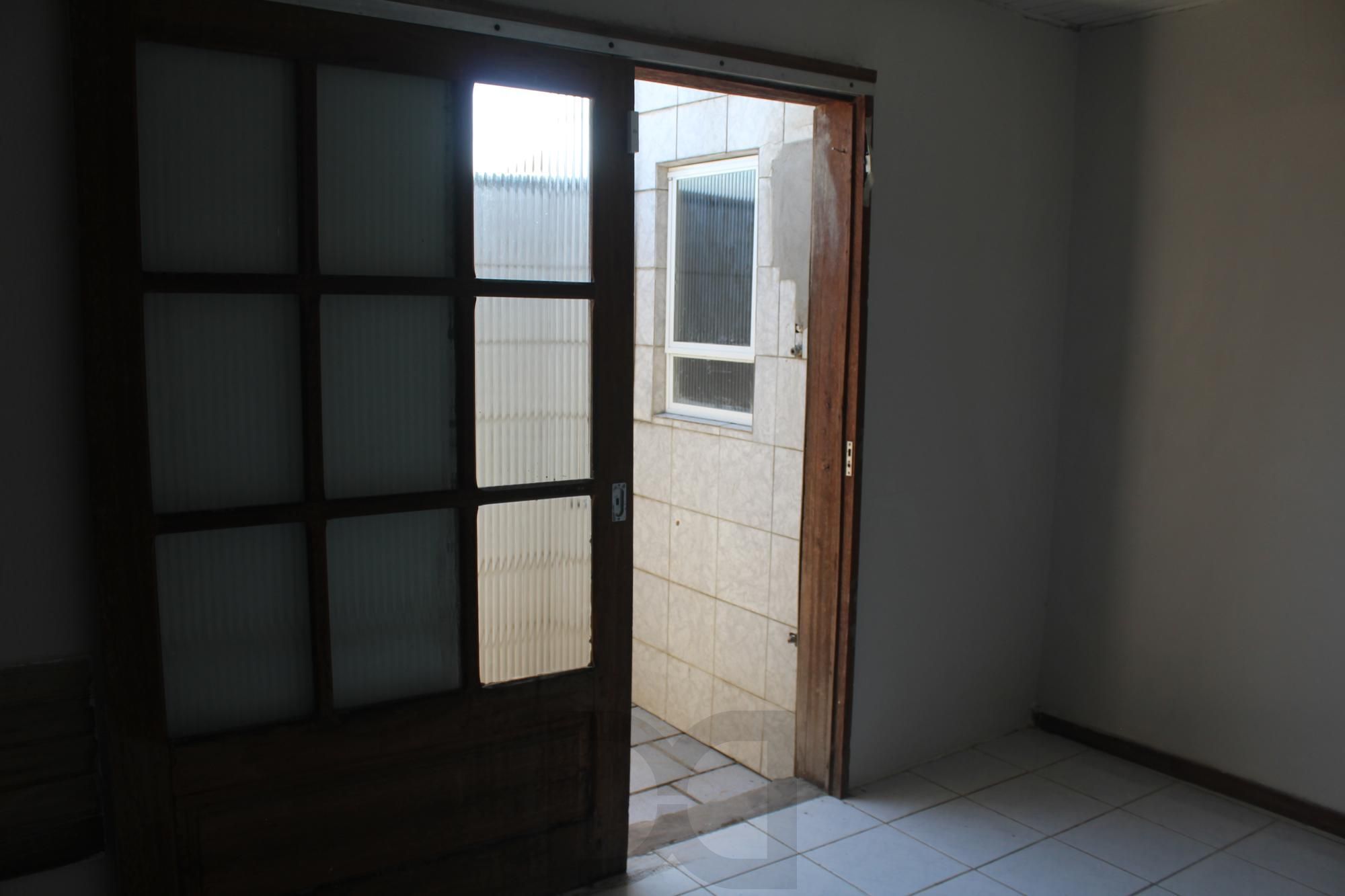 Casa a venda 250M², 5 dormitórios, 2 suítes, 2 vagas — foto 16
