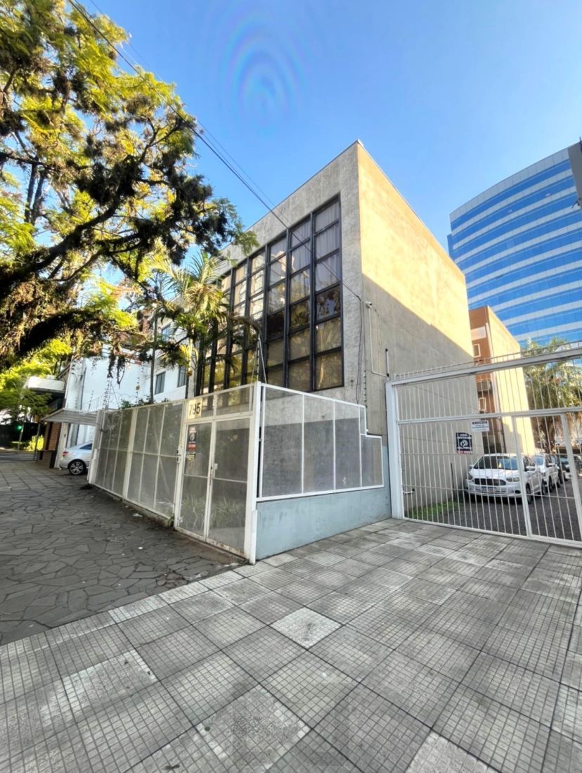 SALA Á VENDA NO MOINHOS DE VENTO