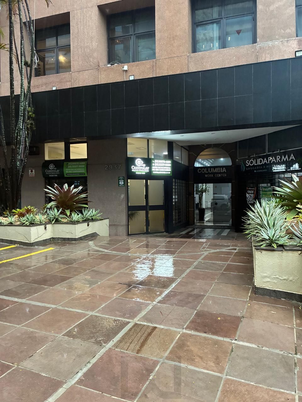 EXCELENTE SALA COMERCIAL, COM TRES AMBIENTES, E MAIS UM LAVABO. — foto 1