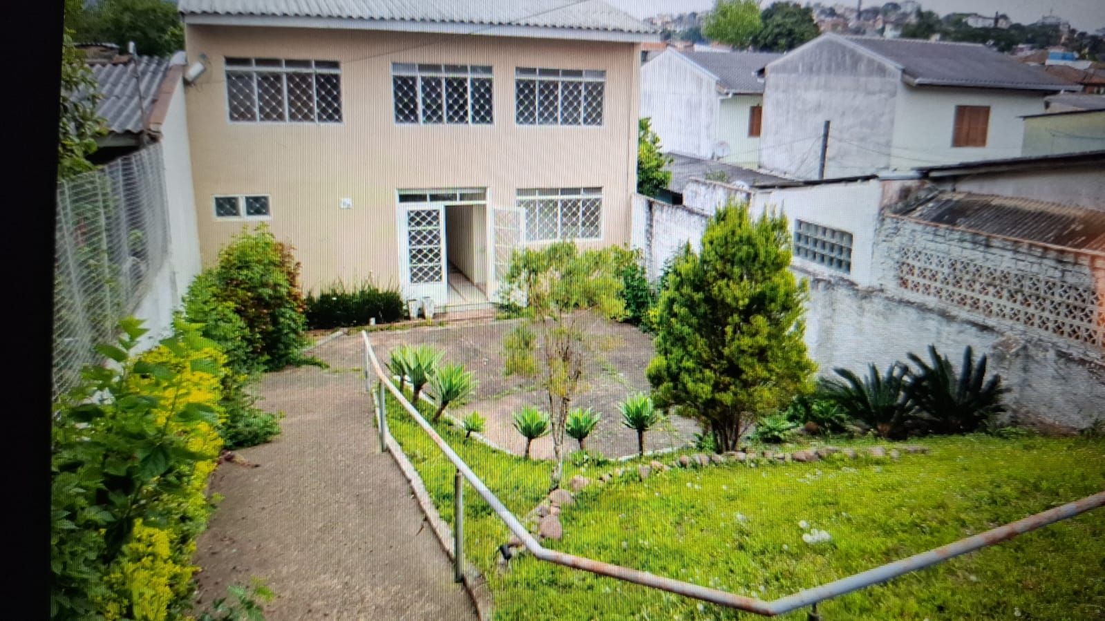 Salão Comercial ou Residencial com 1215 m² de área construída. — foto 3