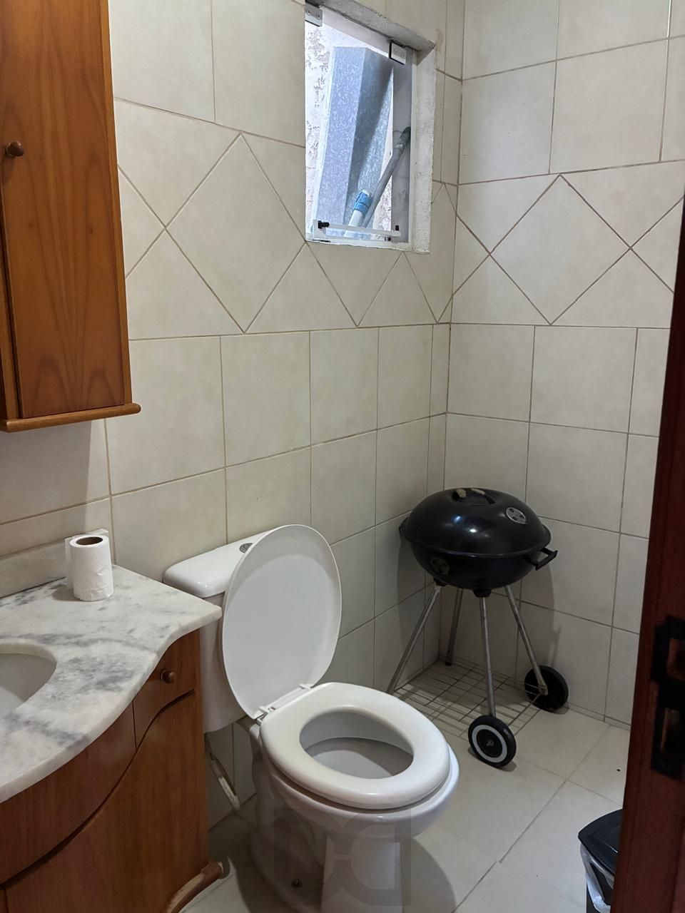 RESIDENCIA NO PARQUE SANTA FÉ RECENTEMENTE REFORMADA COM TRES DORMITORIOS, ESCRITORIO, SALÃO DE FESTAS, PISCINA, CHURRASQUEIRA. — foto 5