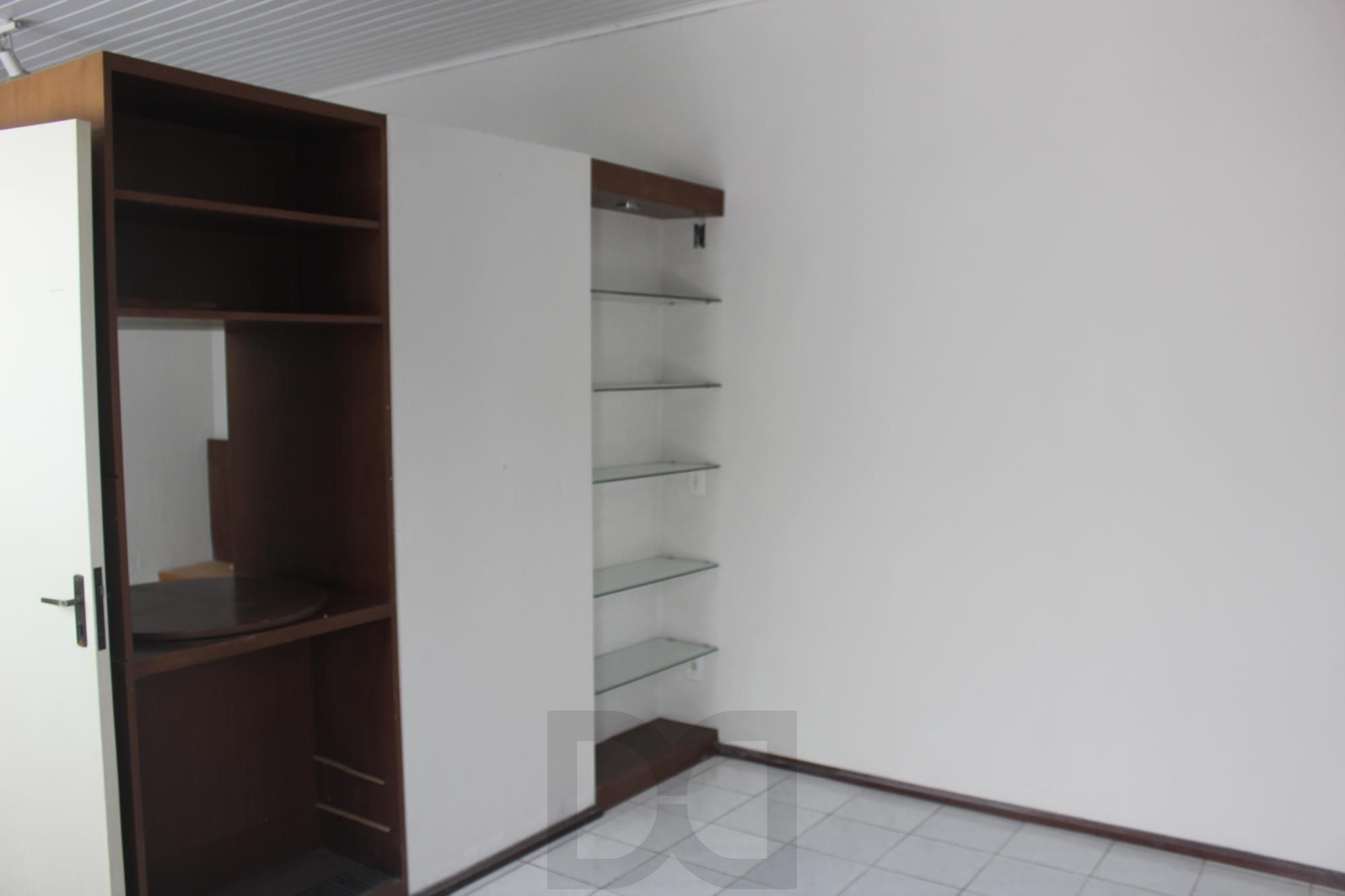 Casa a venda 250M², 5 dormitórios, 2 suítes, 2 vagas — foto 27