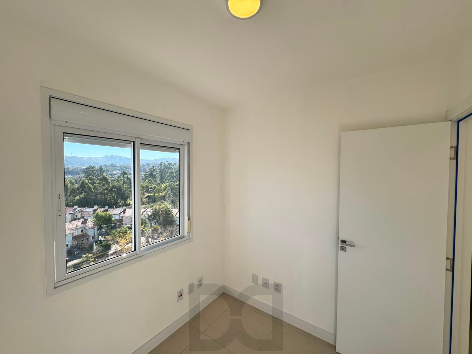 Edifício Summer Residence - Apartamento com 2 dormitórios no bairro Cavalhada. — foto 9
