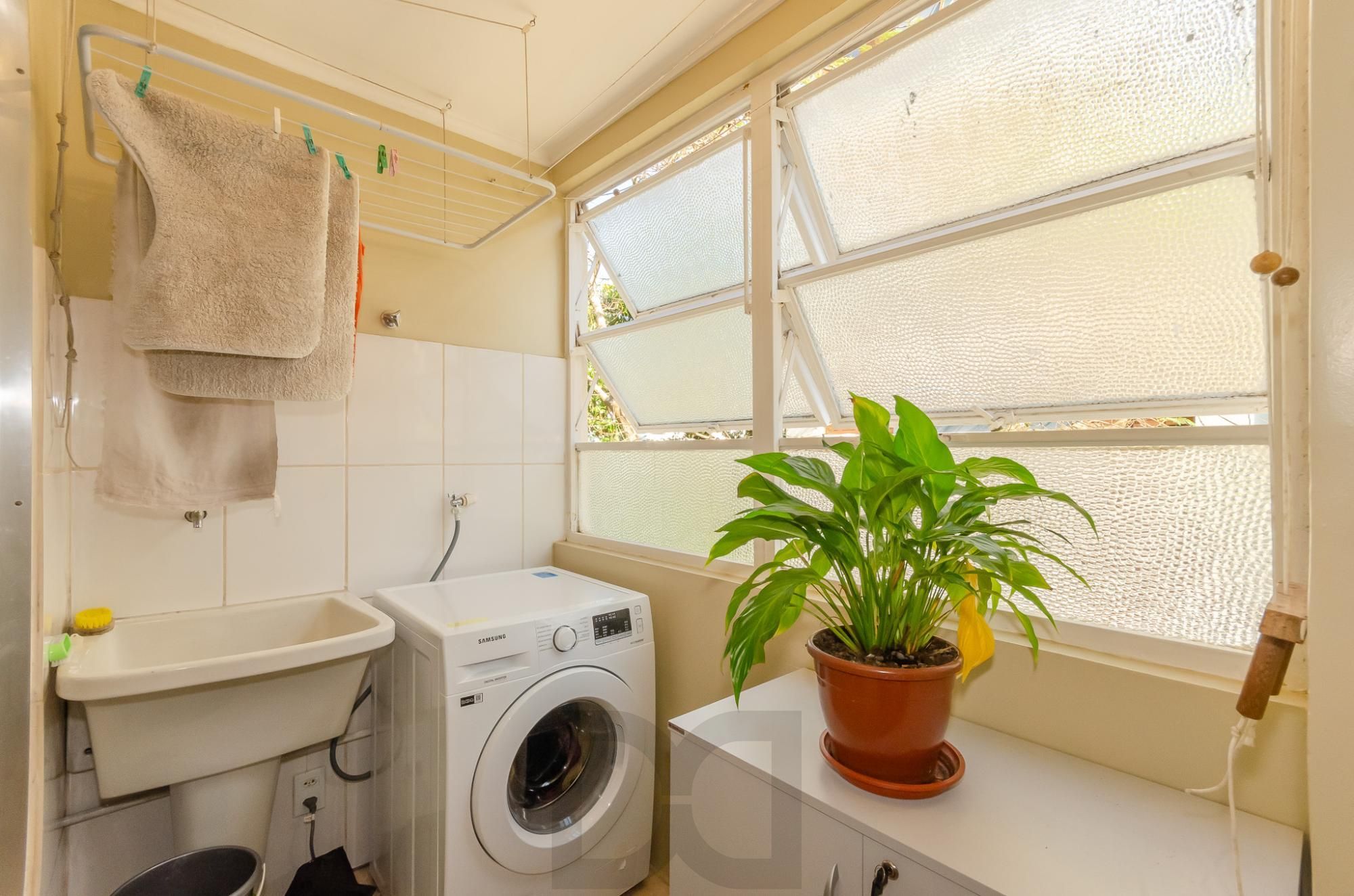 Edifício Jardim Pirapó apartamento 3 dormitórios no bairro Petrópolis — foto 25
