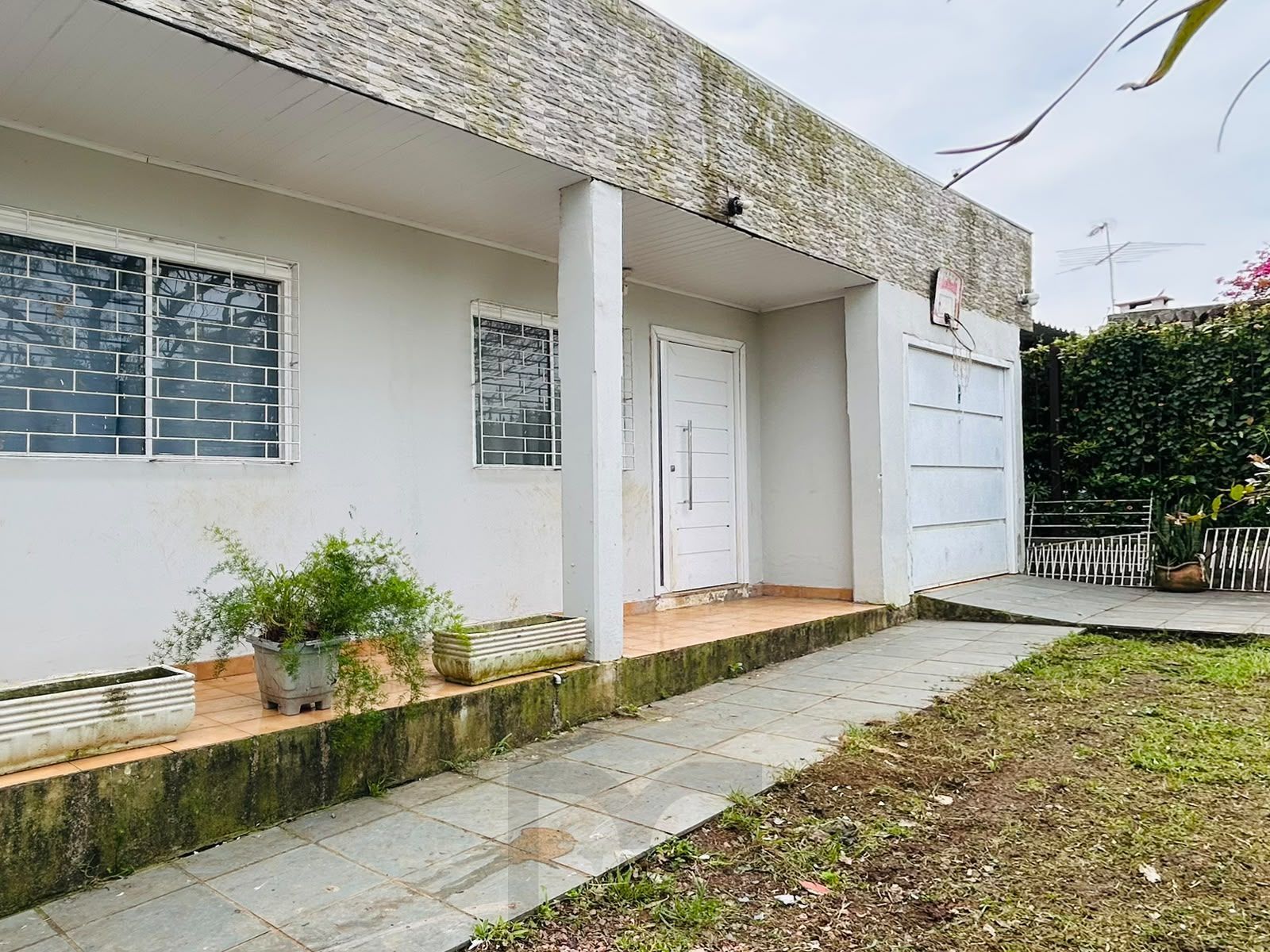 Casa 3 dormitórios com Suíte, Piscina e Salão de Festas — foto 43