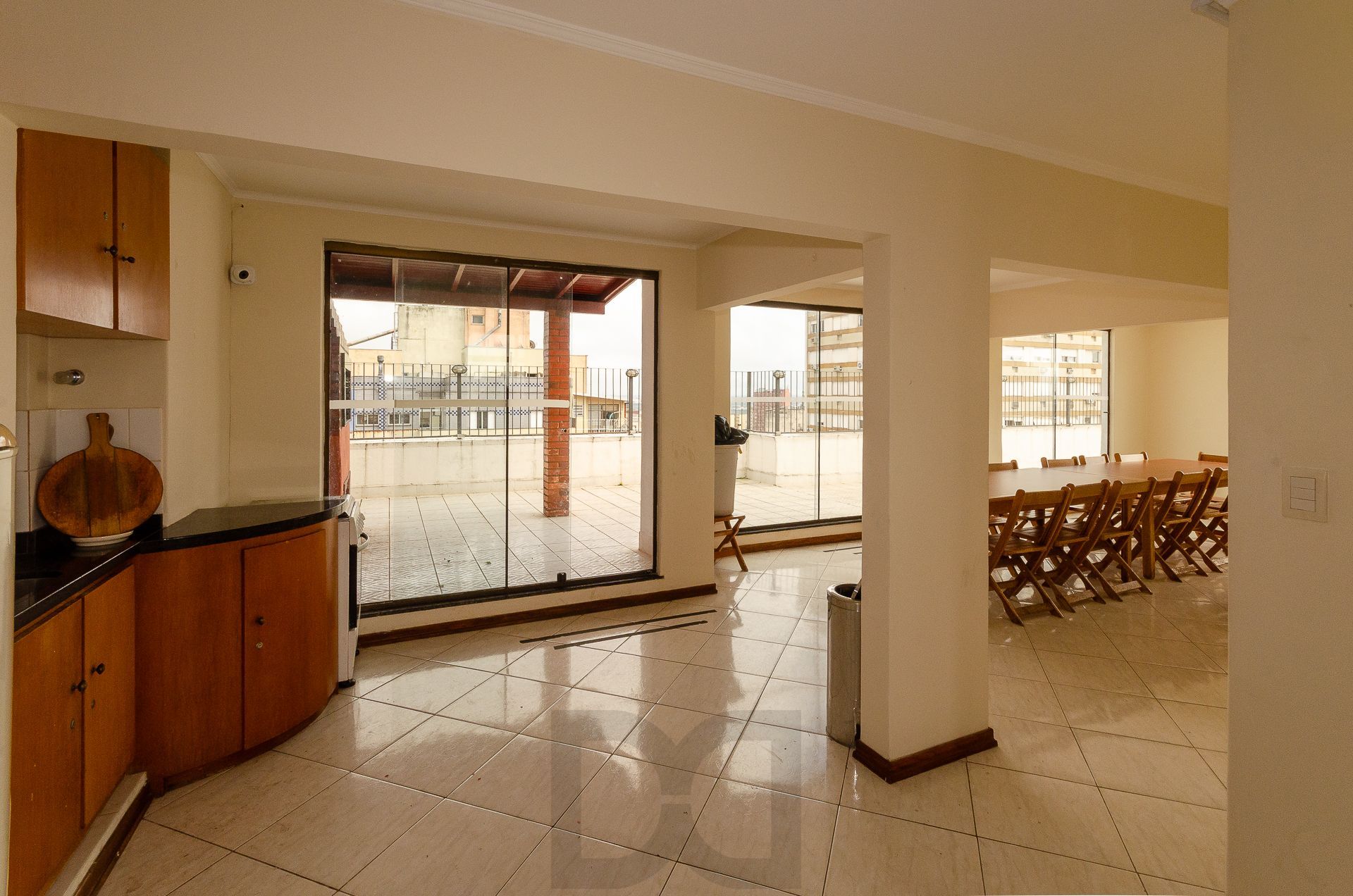 Edifício Everest - Apartamento a venda com 2 dormitórios no Centro Histórico. — foto 26