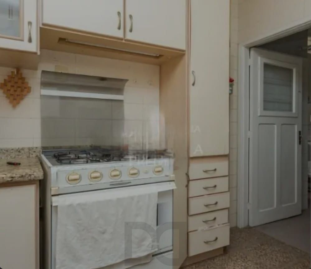 Edifício Magda Apartamento 2 dormitórios no bairro Petrópolis — foto 13