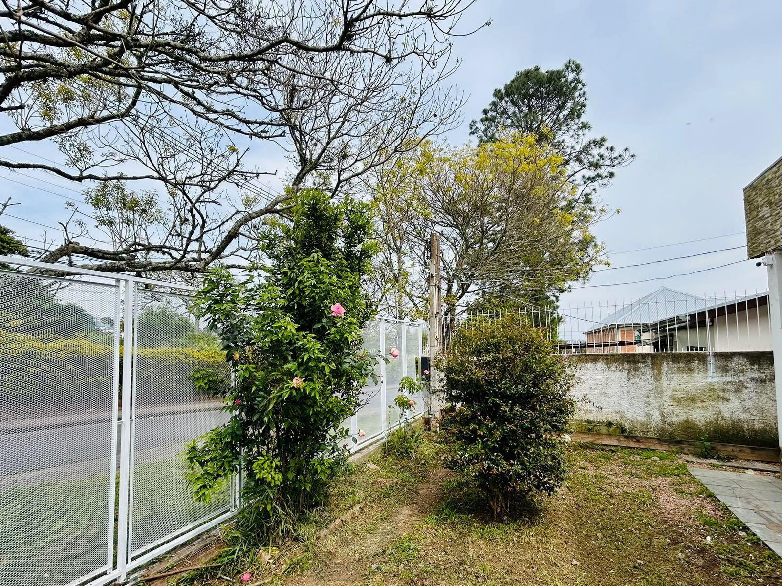 Casa 3 dormitórios com Suíte, Piscina e Salão de Festas — foto 39