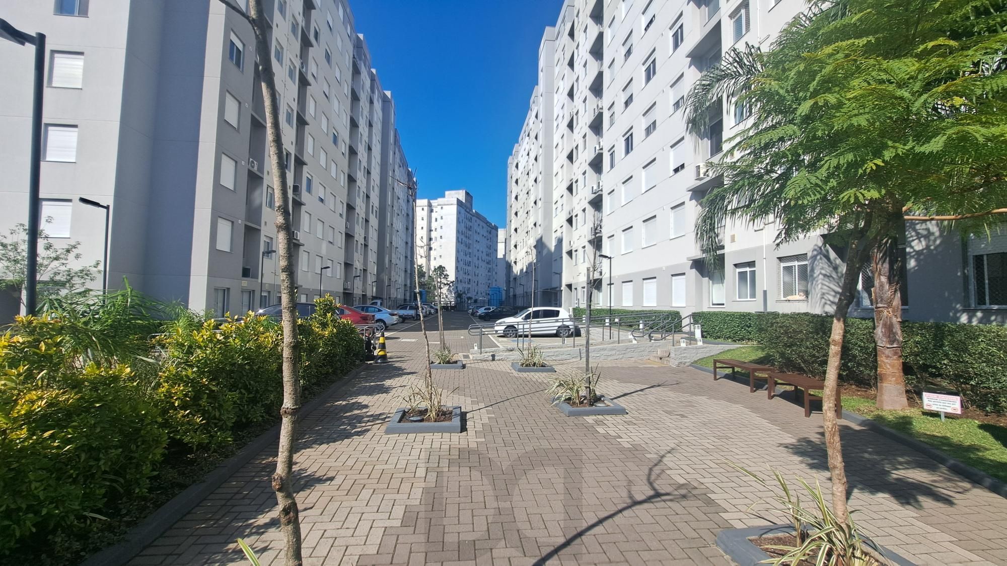 Apartamento 2 Dormitórios com Vaga no Bairro Sarandi — foto 2