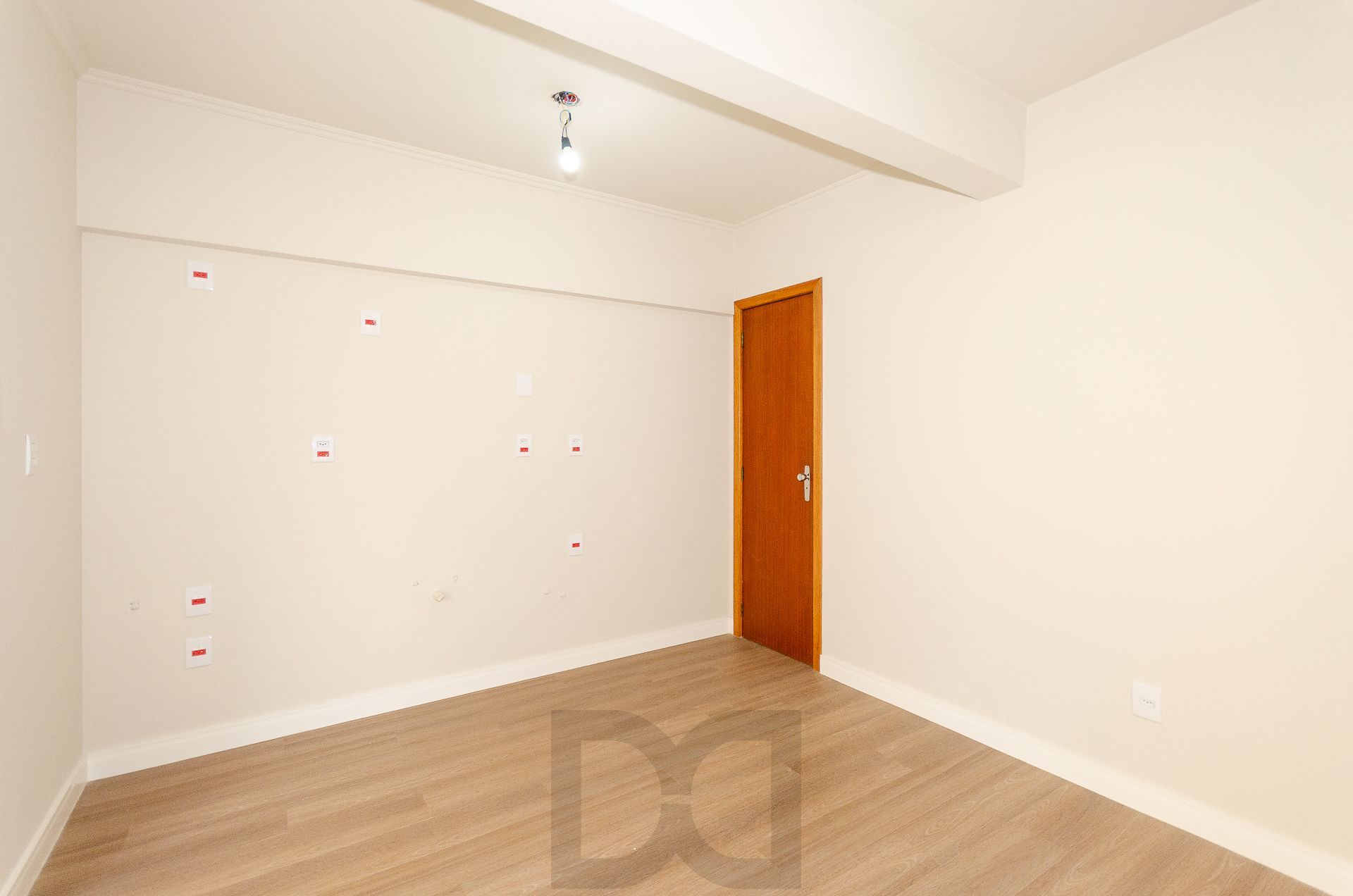 Edifício Itajubá - Apartamento a venda com 3 dormitórios no Bairro Menino Deus — foto 12