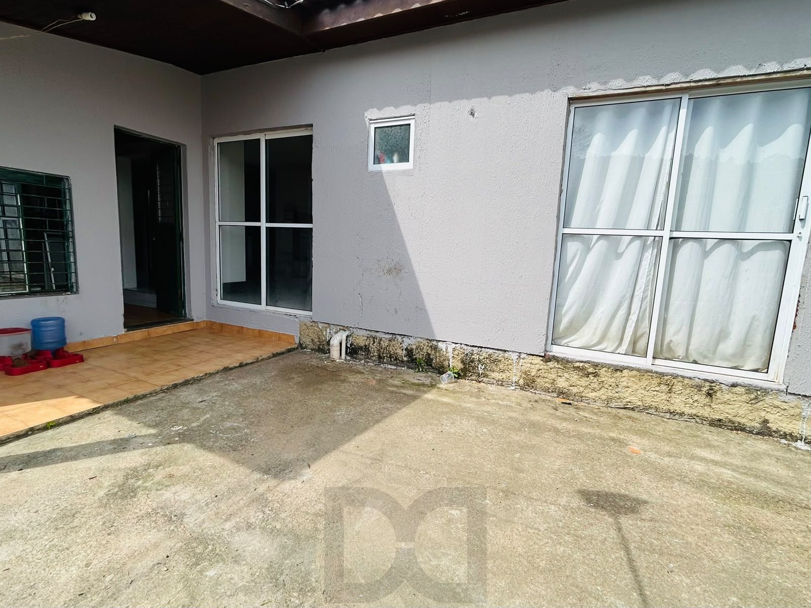 Casa 3 dormitórios com Suíte, Piscina e Salão de Festas — foto 37