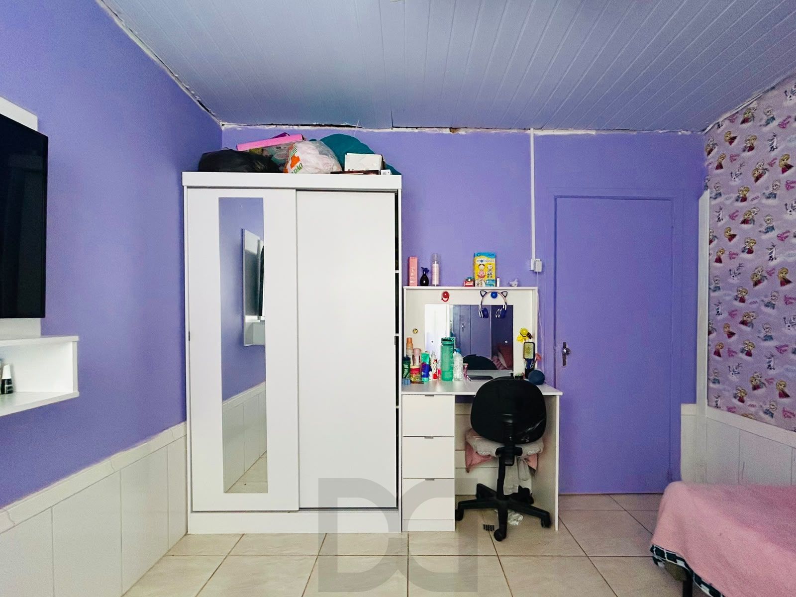 Casa 3 dormitórios com Suíte, Piscina e Salão de Festas — foto 30