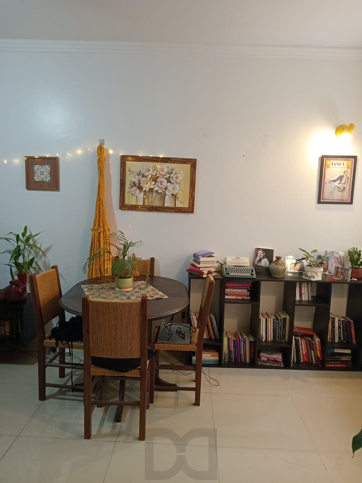 Edifício Lavegas - Apartamento 2 dormitórios Petrópolis — foto 4