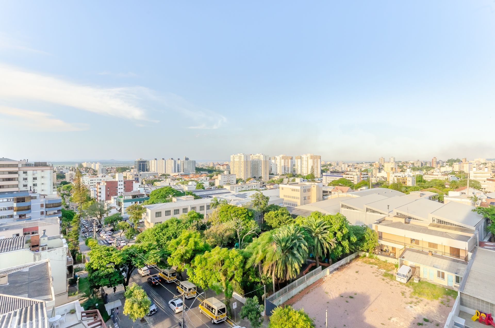 Panoramas Residence Apartamento de 3 dormitórios no bairro Vila Ipiranga — foto 11