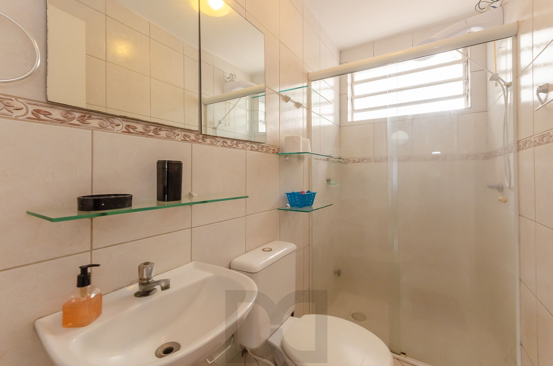 Condomínio Edifício das Nações Apartamento de 2 Dormitórios no Bairro Petrópolis — foto 14