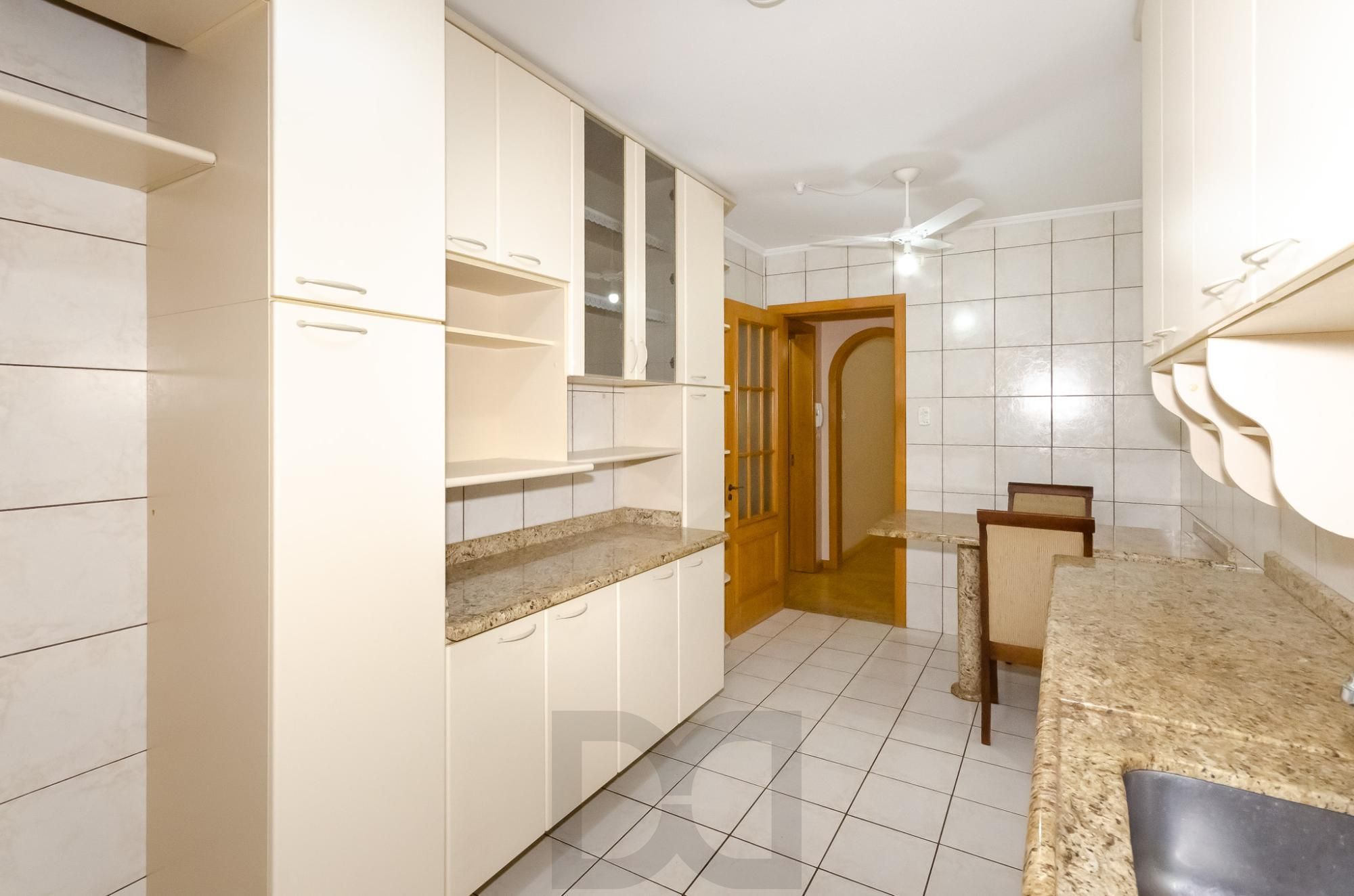Edifício Ione Apartamento 3 dormitórios no Bairro Petrópolis — foto 10