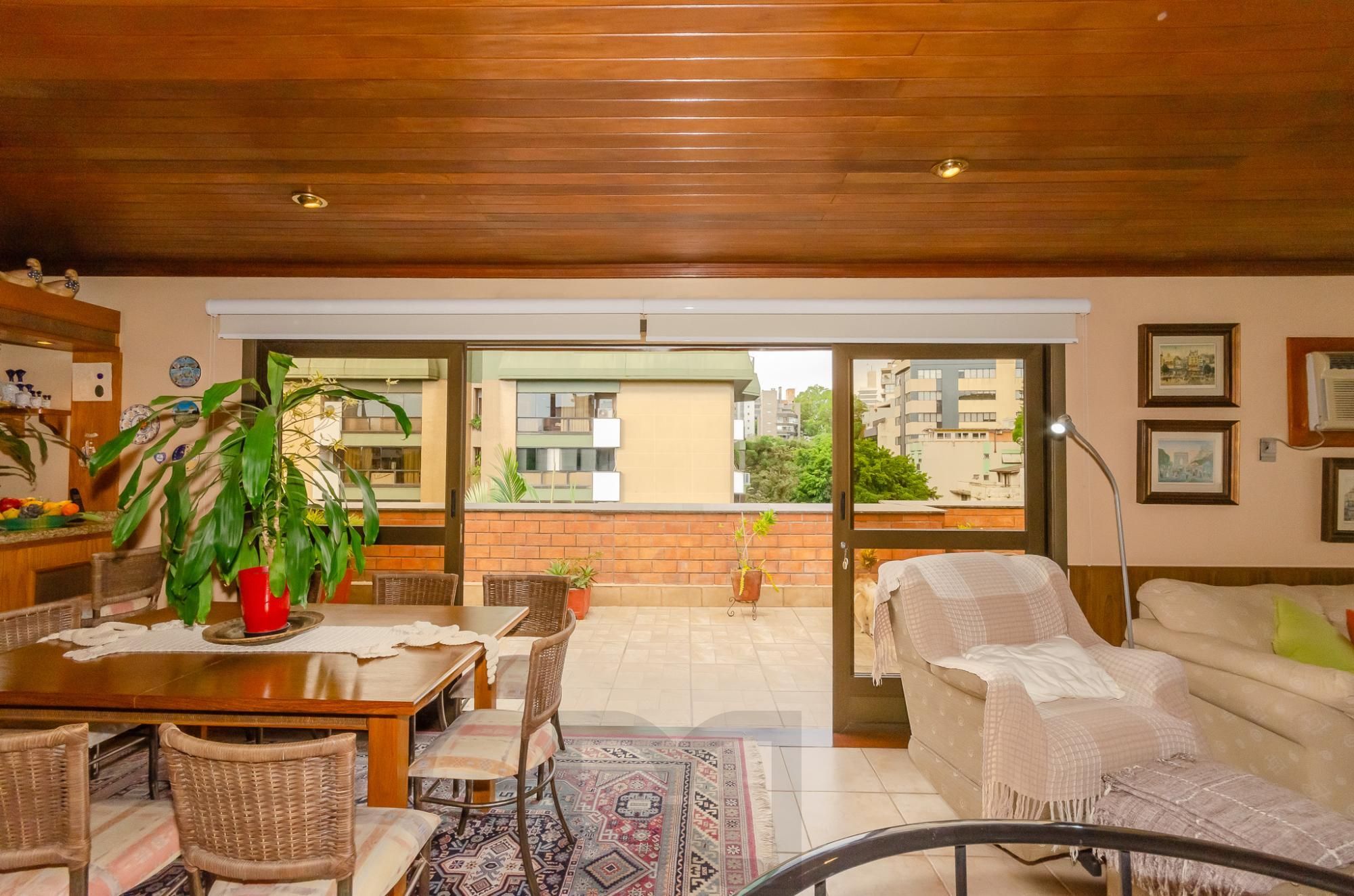 Edifício Lussandro Cobertura de 3 Dormitórios no Bairro Petrópolis — foto 6