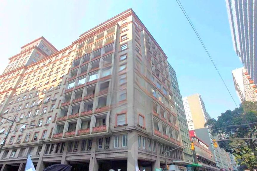 Edifício Sulacap Apartamento 4 dormitórios no Bairro Centro Histórico — foto 12