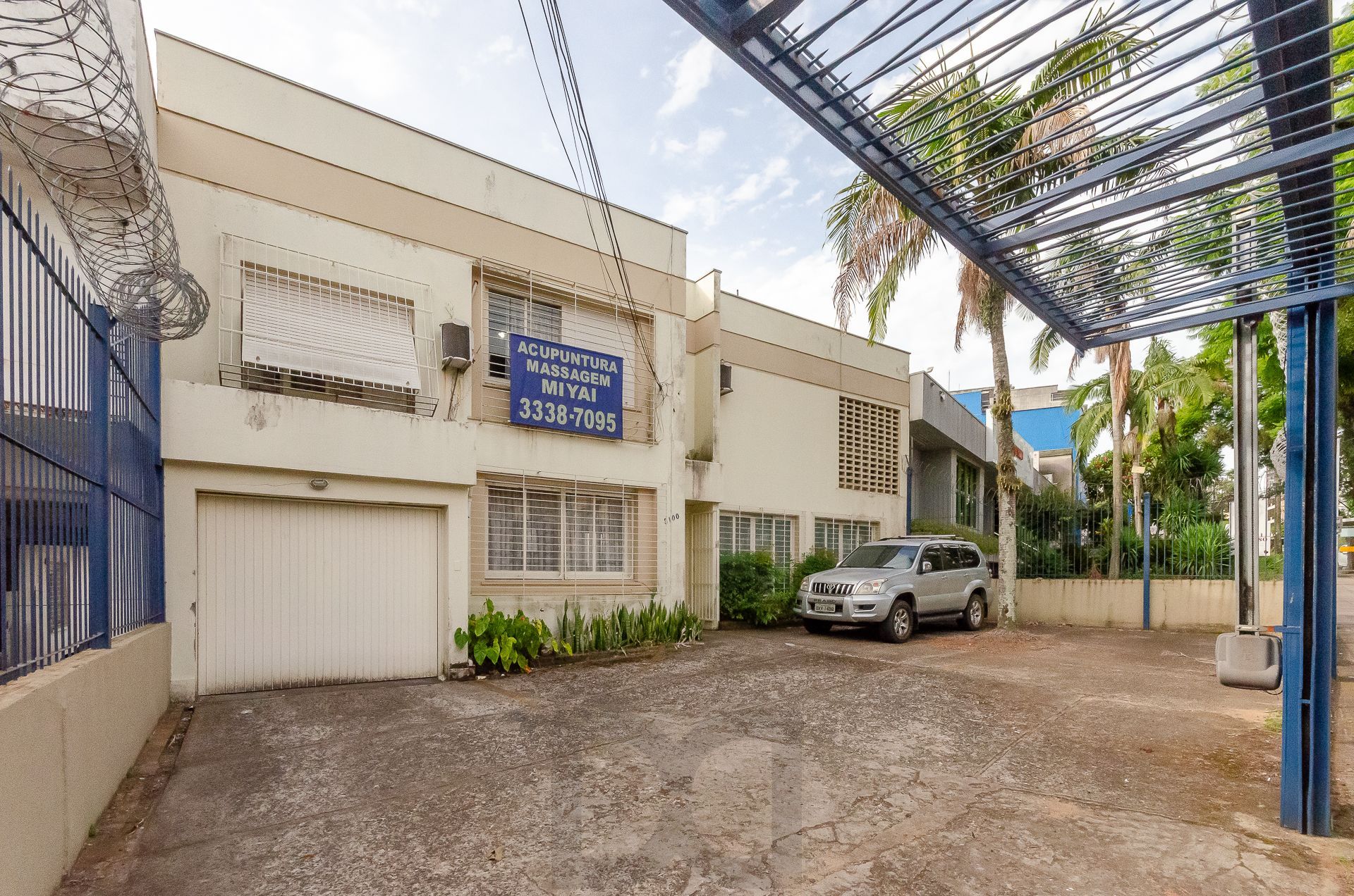 Ampla casa no bairro Petrópolis — foto 1