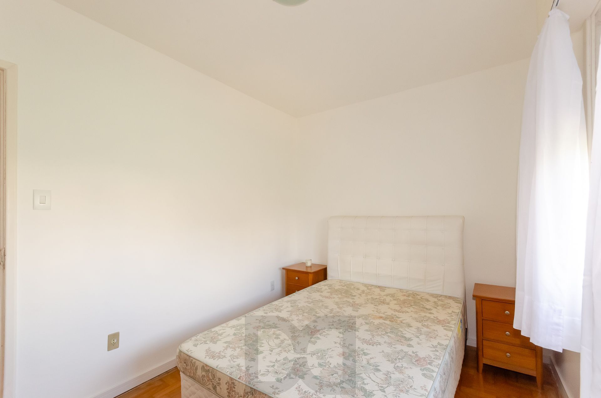 Condomínio Edifício das Nações Apartamento de 2 Dormitórios no Bairro Petrópolis — foto 11