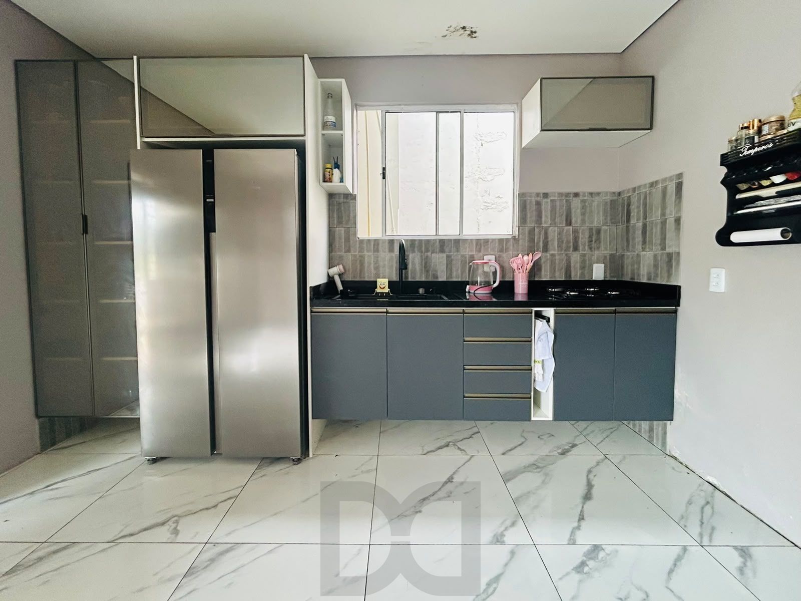 Casa 3 dormitórios com Suíte, Piscina e Salão de Festas — foto 11