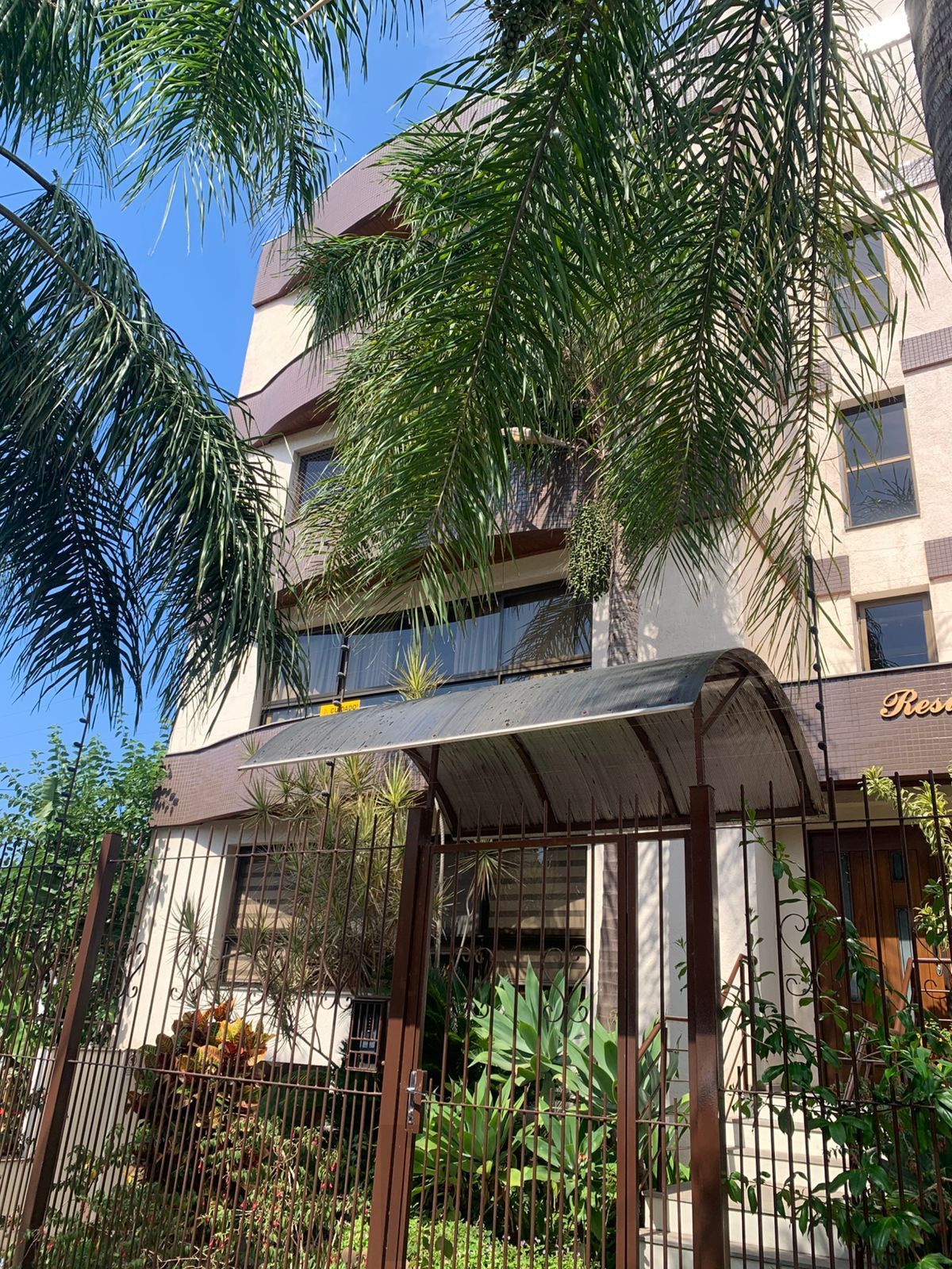 Apartamento com 3 dormitorios e 2 vagas na Medianeira — foto 1
