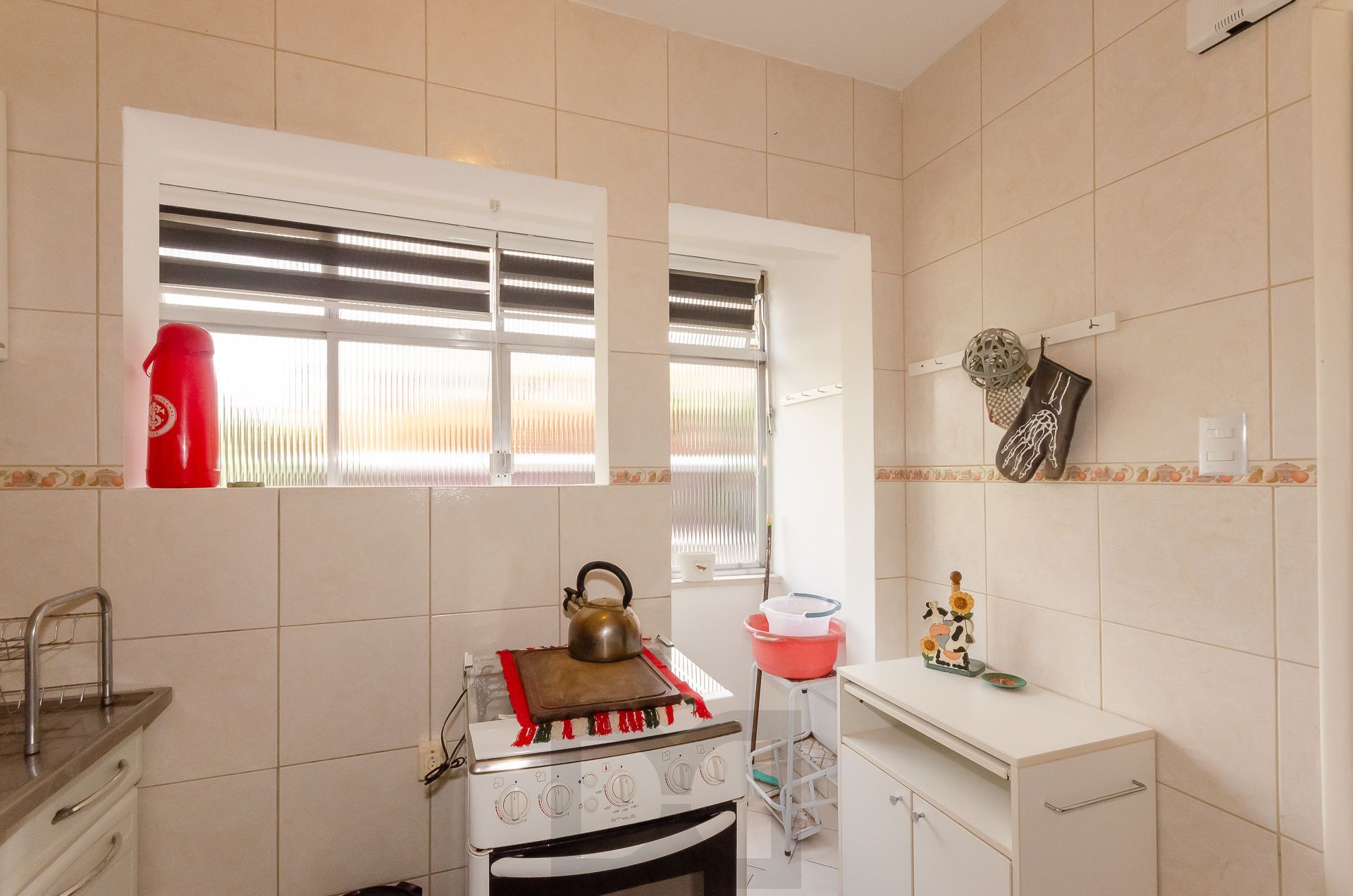 Condomínio Edifício das Nações Apartamento de 2 Dormitórios no Bairro Petrópolis — foto 7