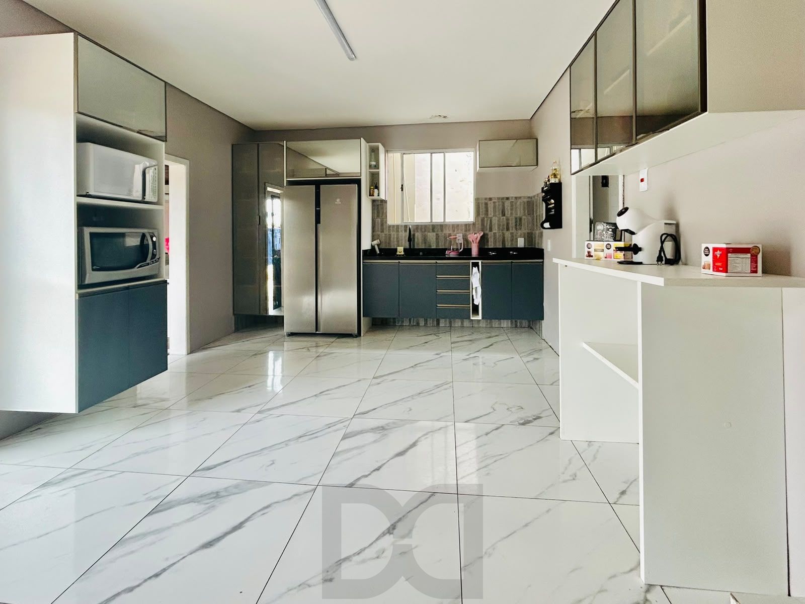 Casa 3 dormitórios com Suíte, Piscina e Salão de Festas — foto 9