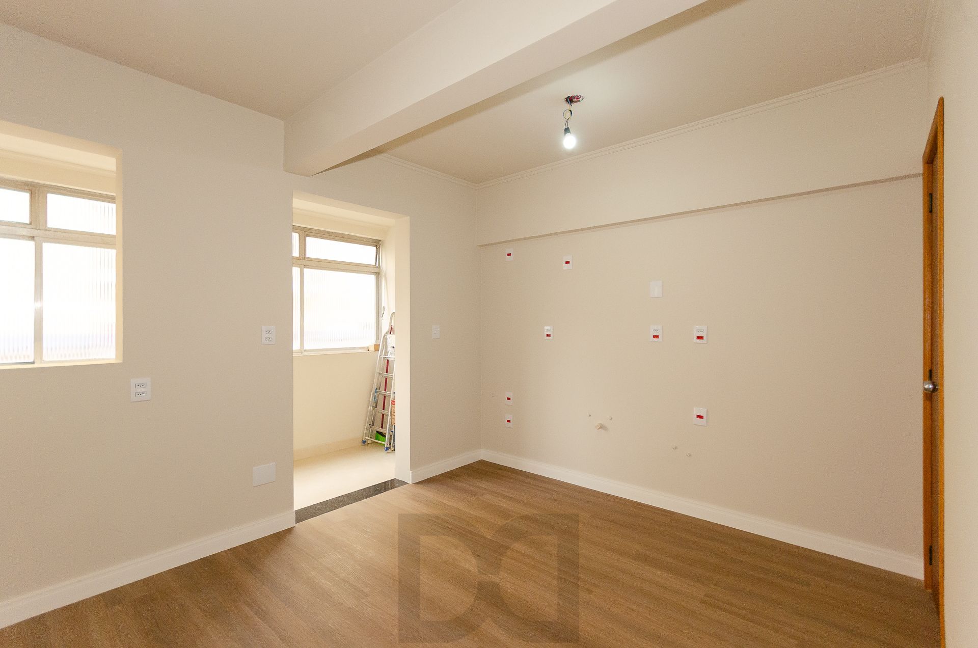 Edifício Itajubá - Apartamento a venda com 3 dormitórios no Bairro Menino Deus — foto 13
