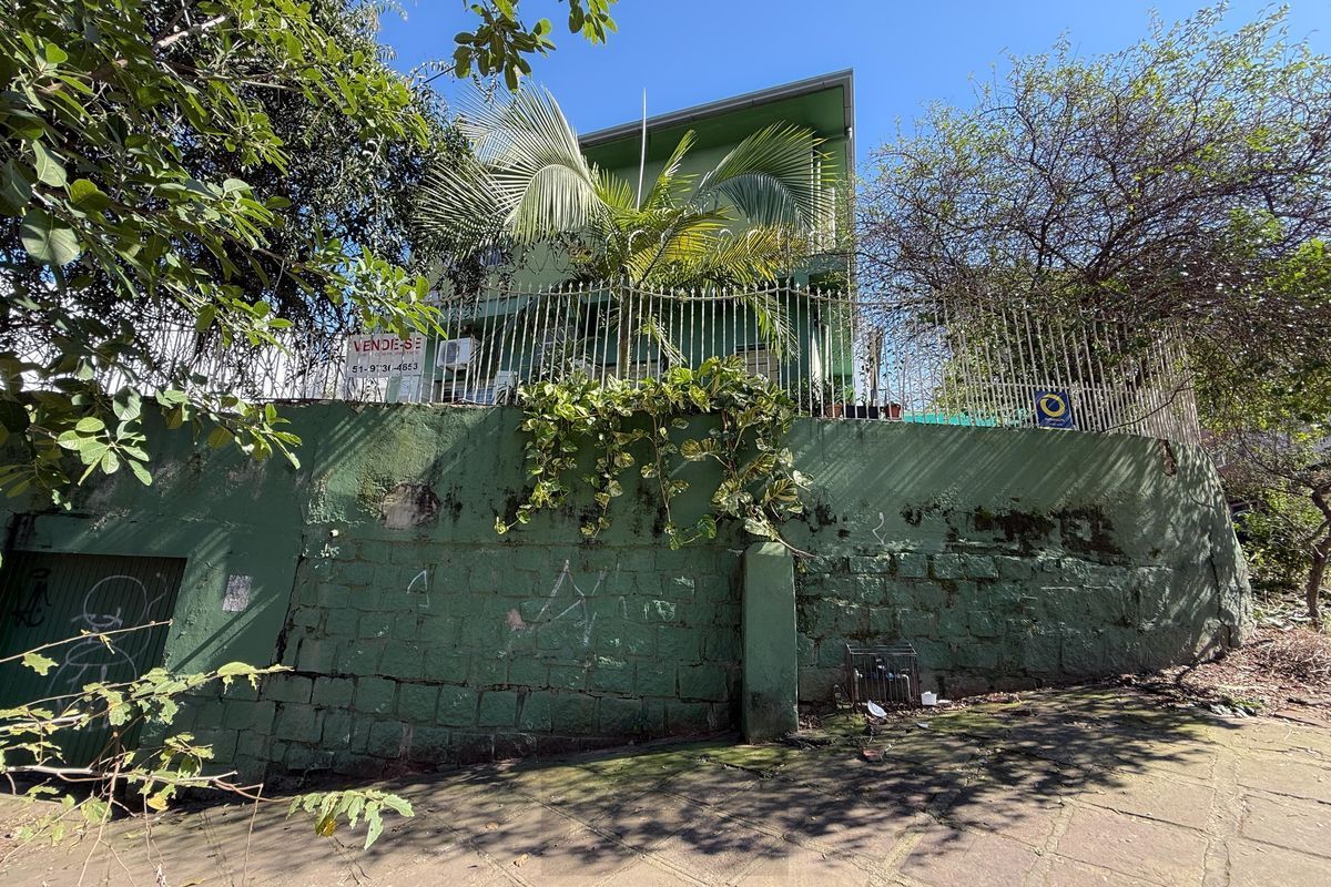 Casa 4 dormitórios Petrópolis — foto 27