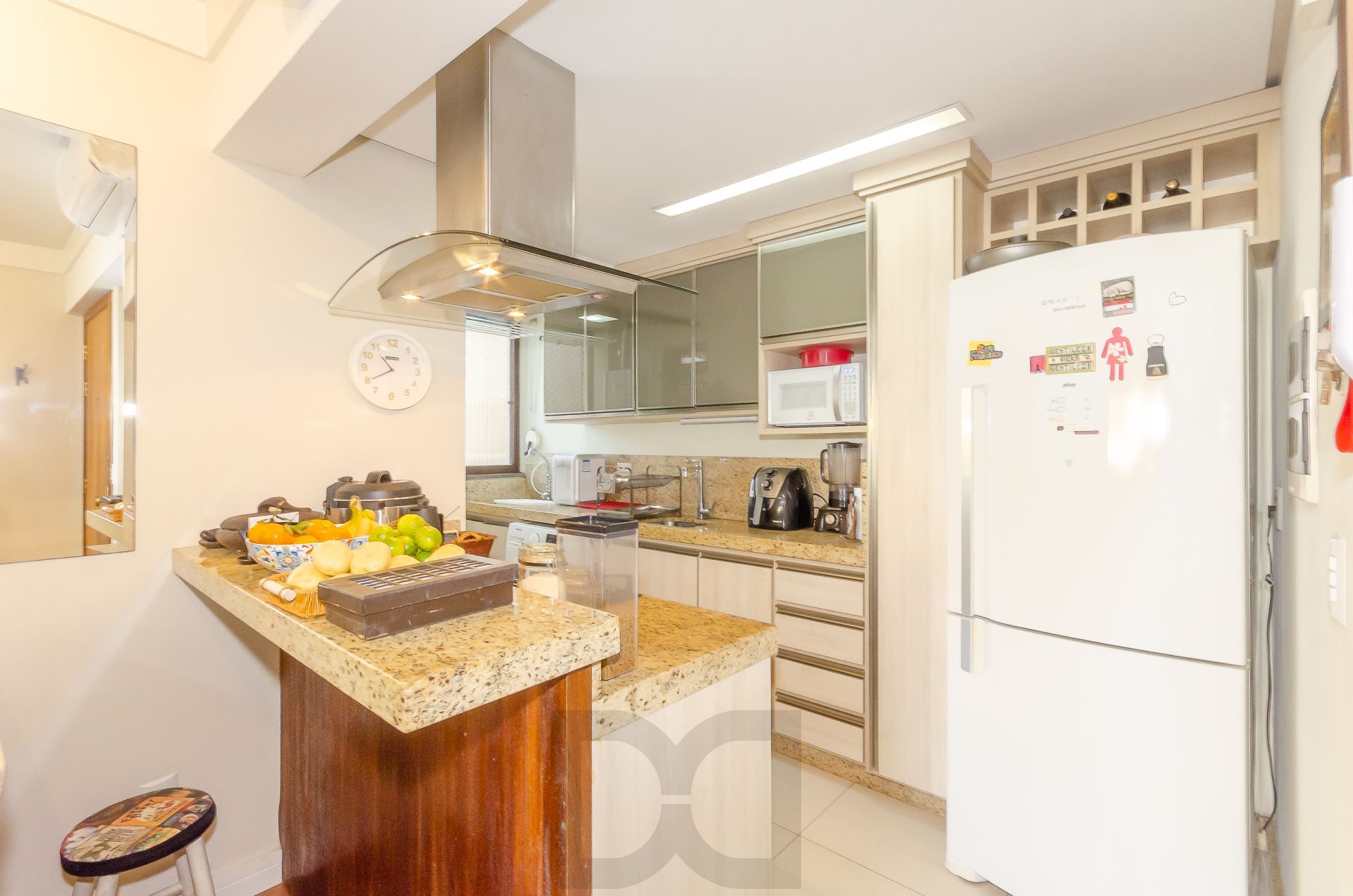 Edifício Portal dos Açorianos - Apartamento Cidade Baixa — foto 13