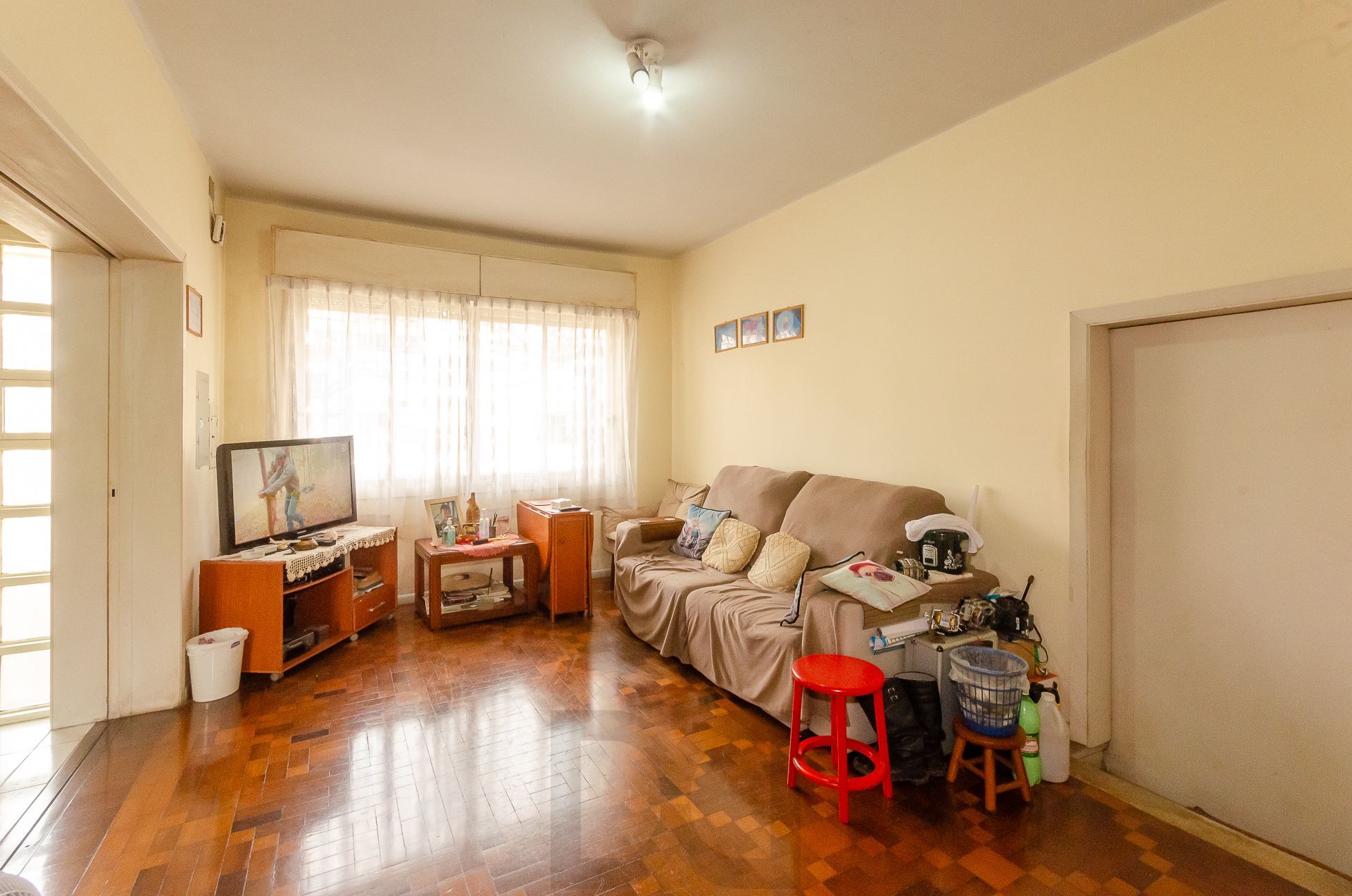 Ampla casa no bairro Petrópolis — foto 3