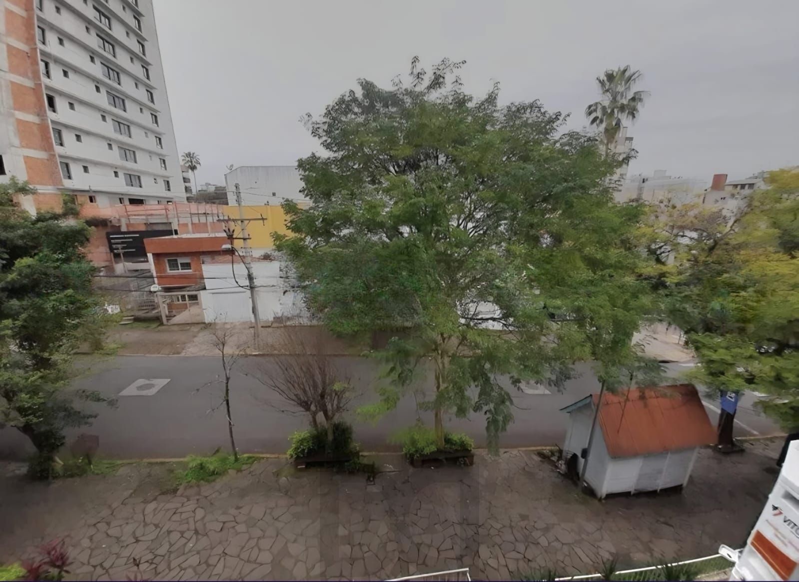 Edifício Aristocrata - Venda de apartamento com 2 dormitórios no bairro Petrópolis. — foto 11