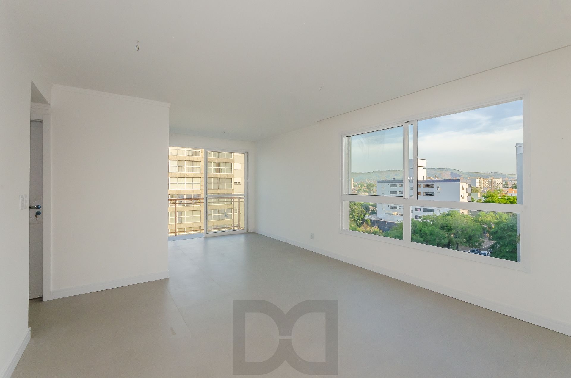 Panoramas Residence Apartamento de 3 dormitórios no bairro Vila Ipiranga — foto 2