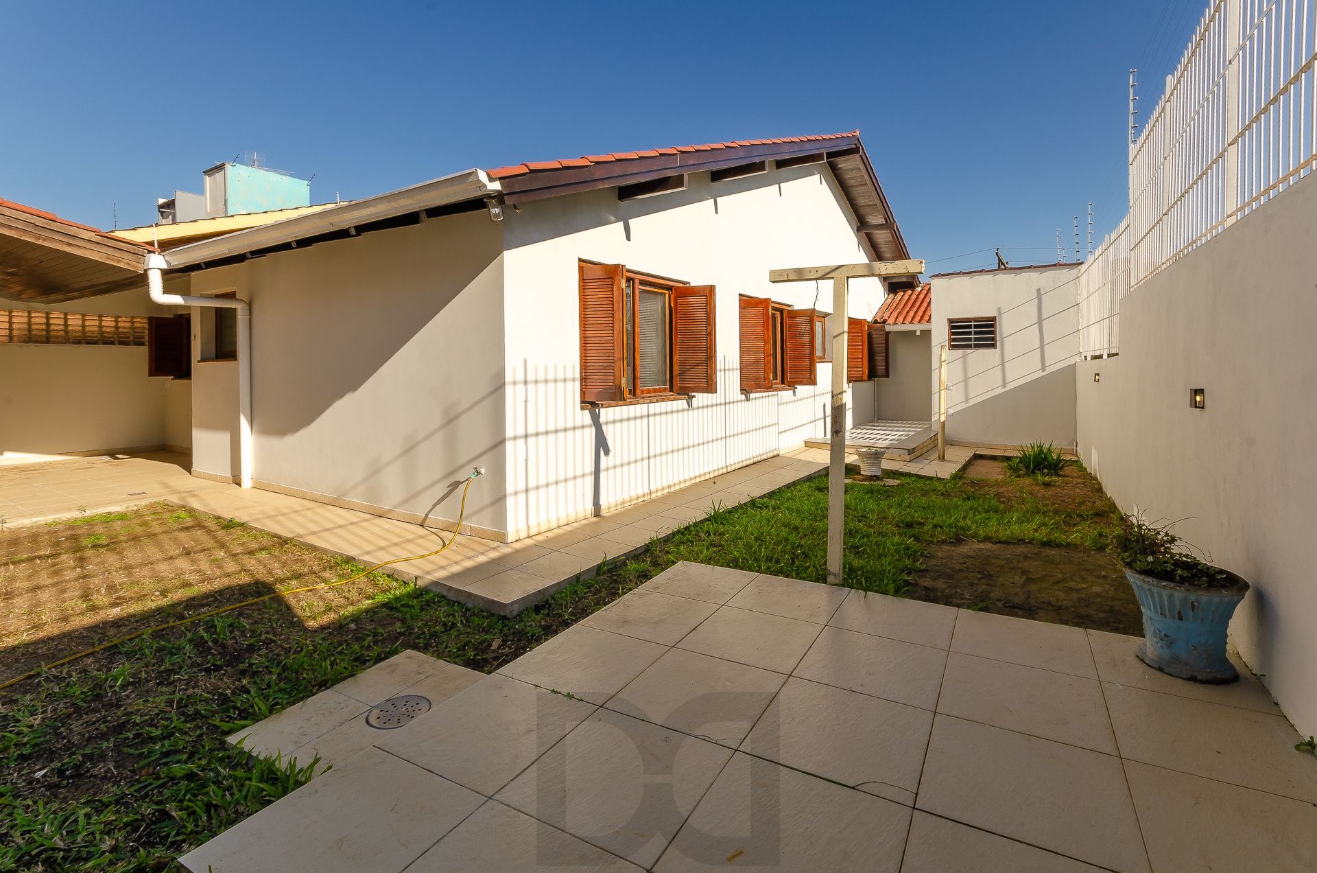 Casa Residencial de 4 Quartos à Venda em Porto Alegre, RS — foto 31