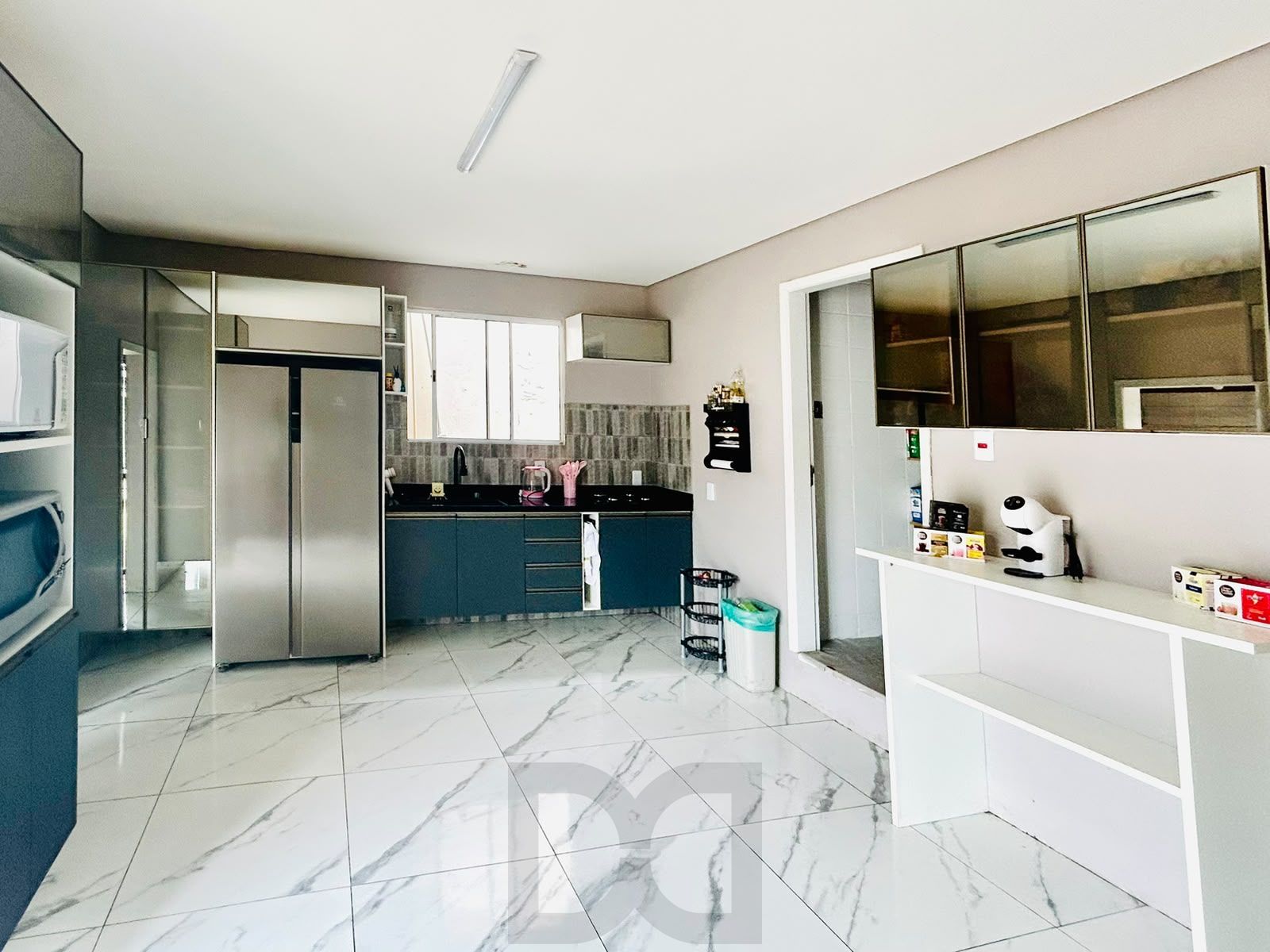 Casa 3 dormitórios com Suíte, Piscina e Salão de Festas — foto 10