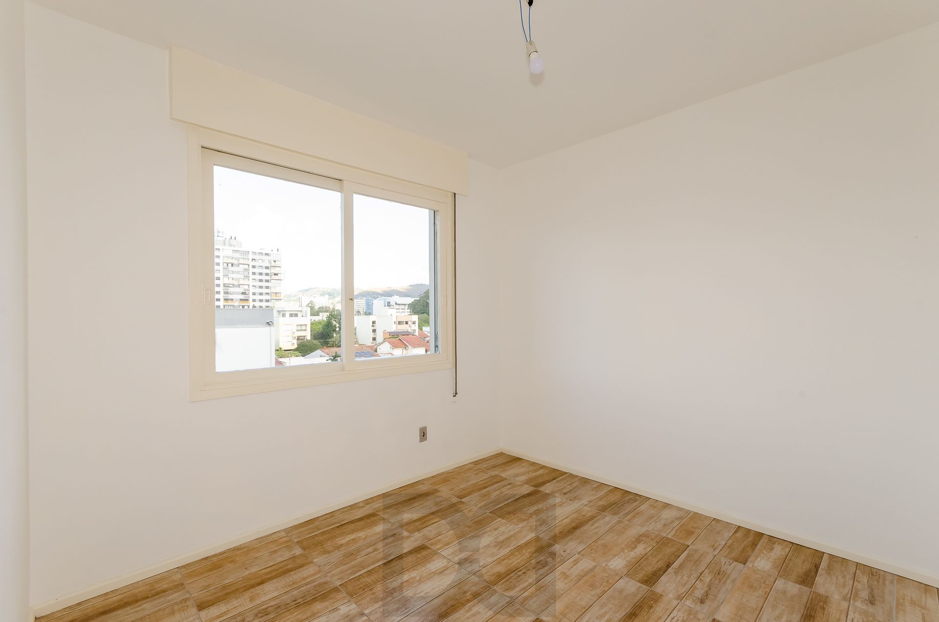 Maison Des Fleurs Apartamento de 2 dormitórios no Bairro Jardim do Salso — foto 12